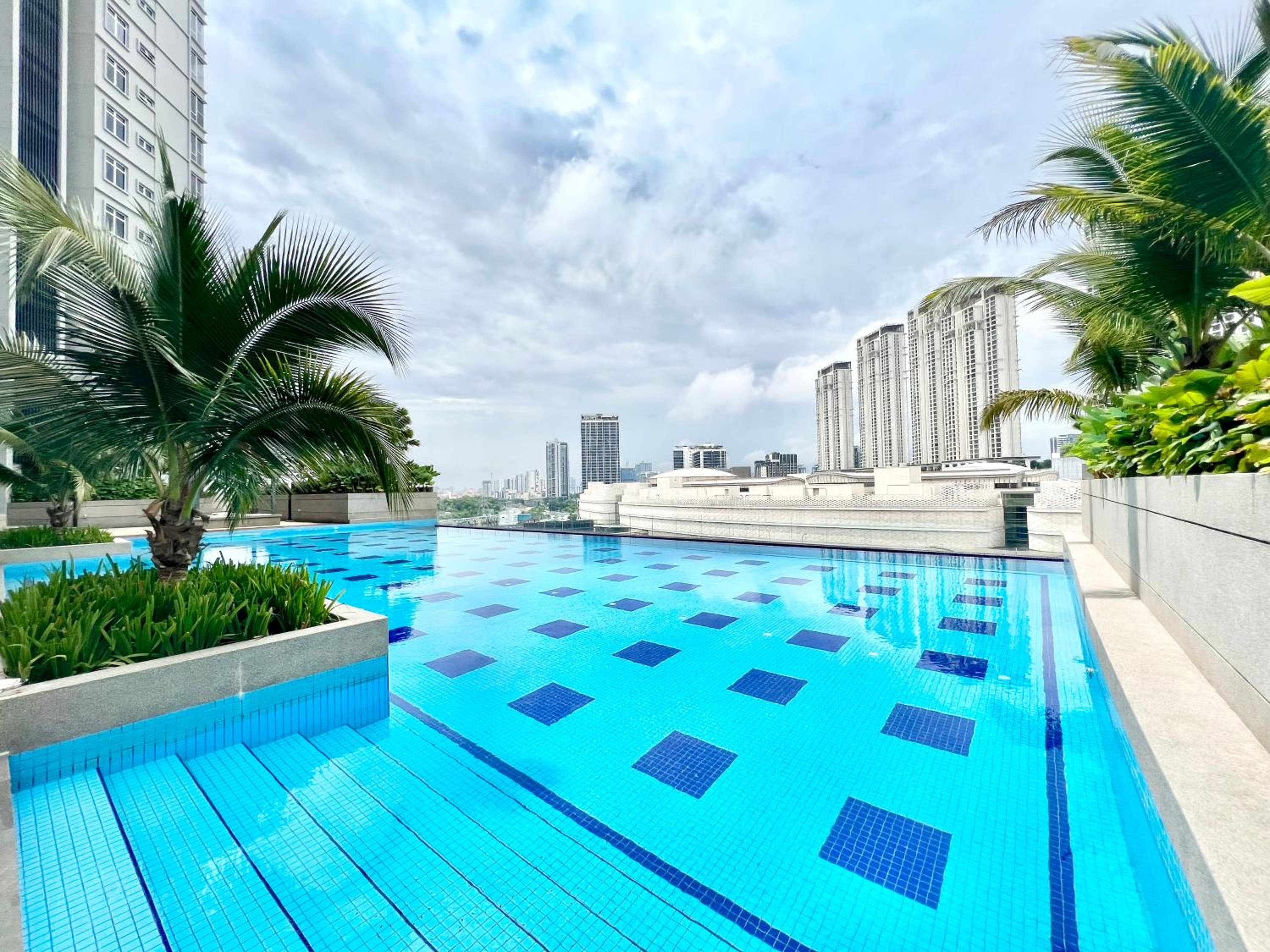 O2 1-10Pax Pavilion Bukit Jalil 3Room Balcony WiFi