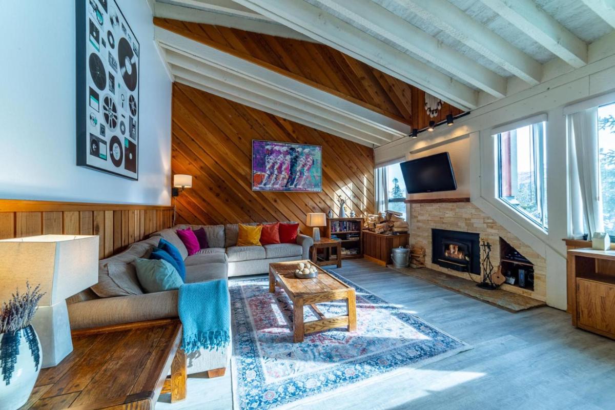 Hotel #438 - Ski-In Ski-Out Condo - Mountain Views & Jacuzzi - Image 1