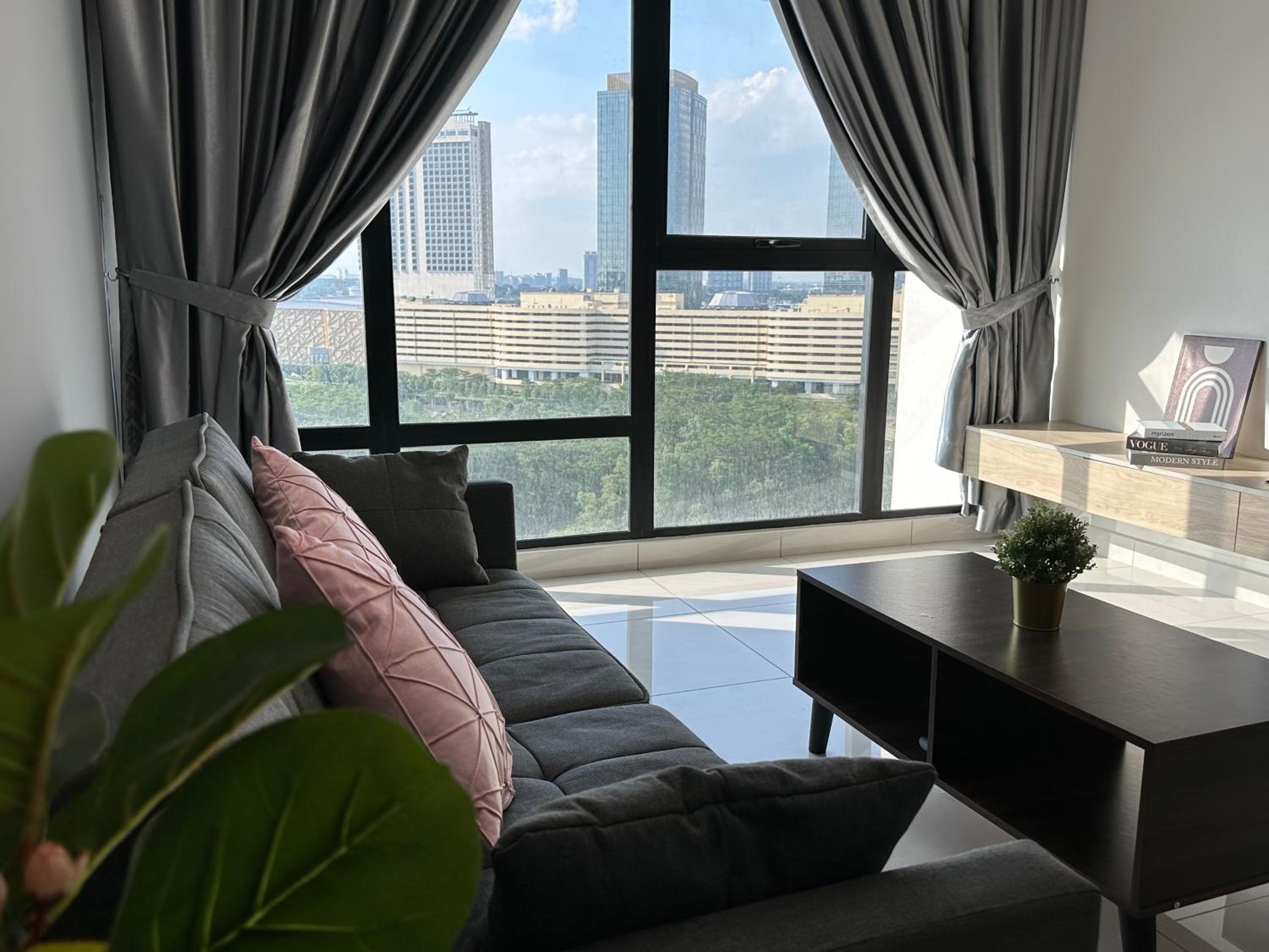 Mosaic Residence Mid Valley South Key BY R9 Homestay
