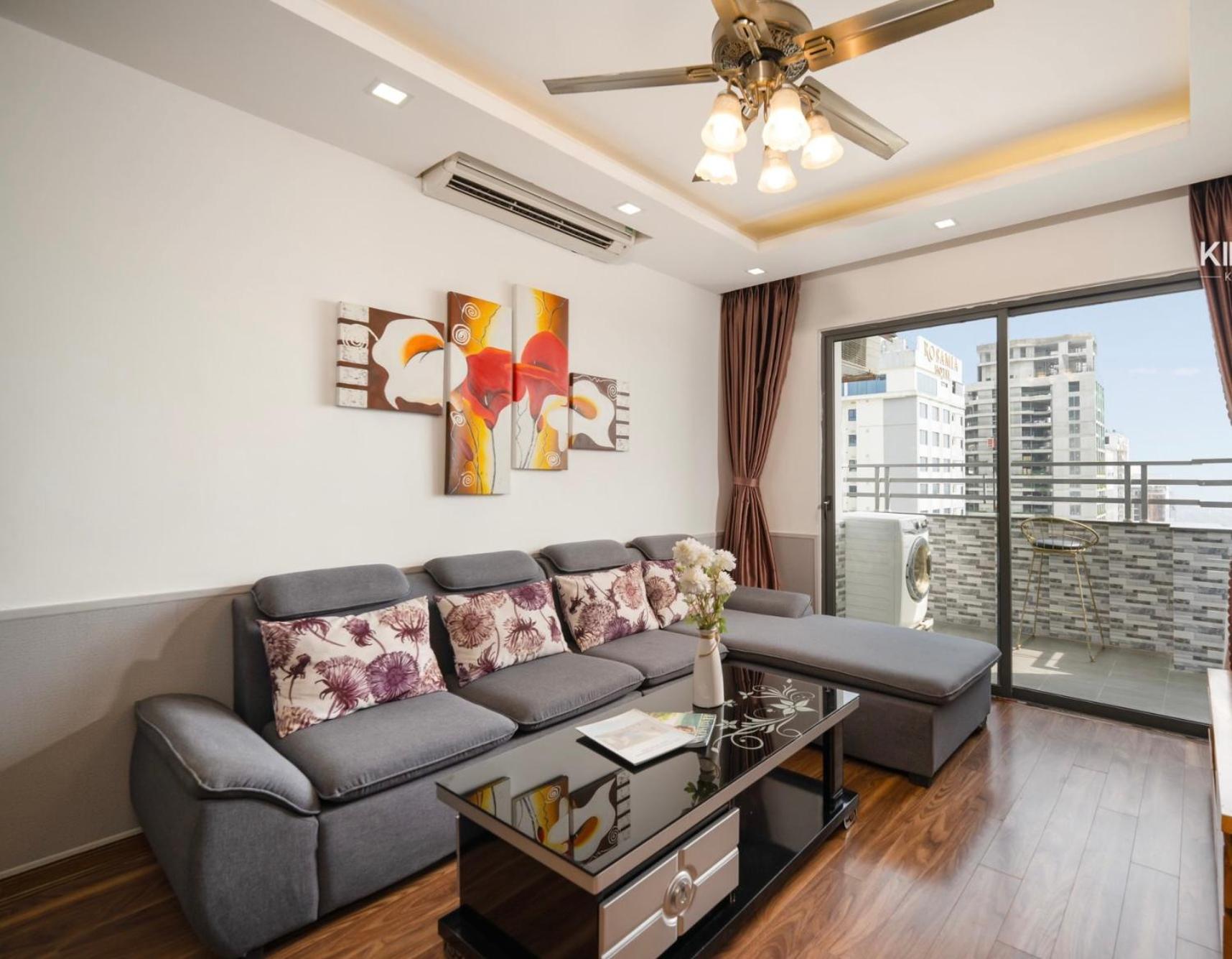 HuyenNhy's High-Floor Room