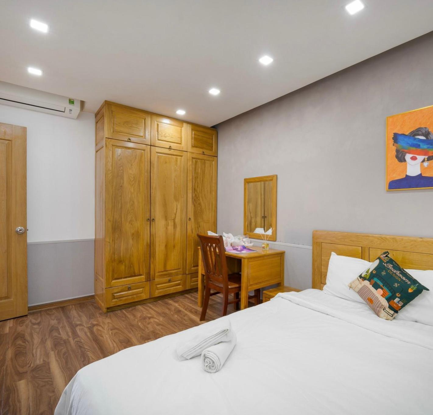 HuyenNhy's High-Floor Room
