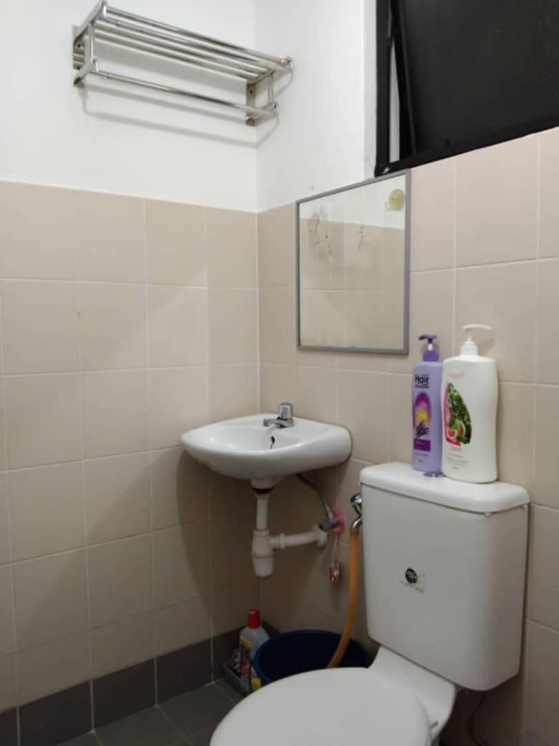 Everyone Knows EOK Homestay Studio Deluxe in Lot 10 Pangkor photo 8