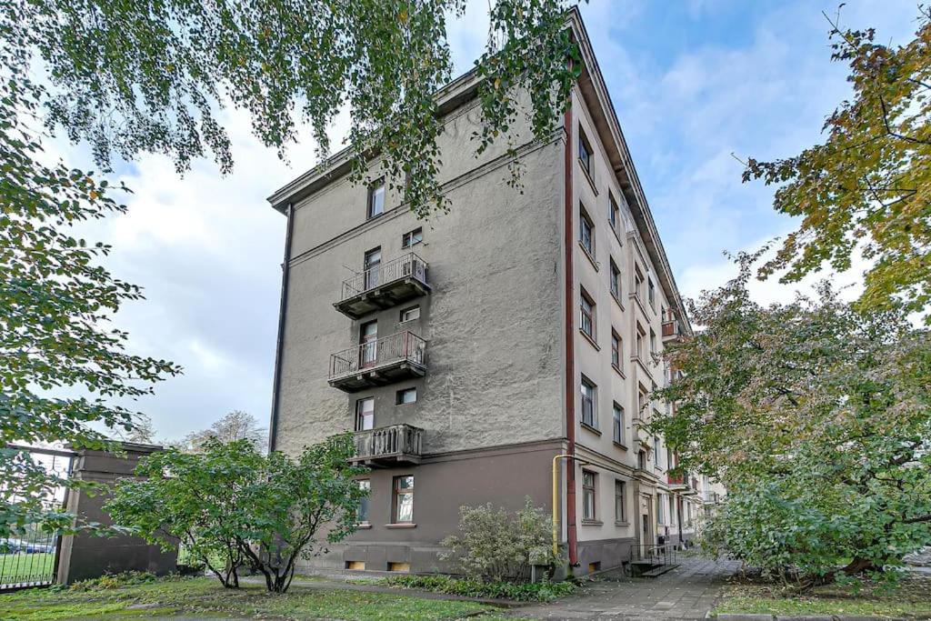 Arena Park Apartment