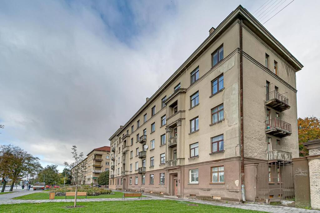 Arena Park Apartment