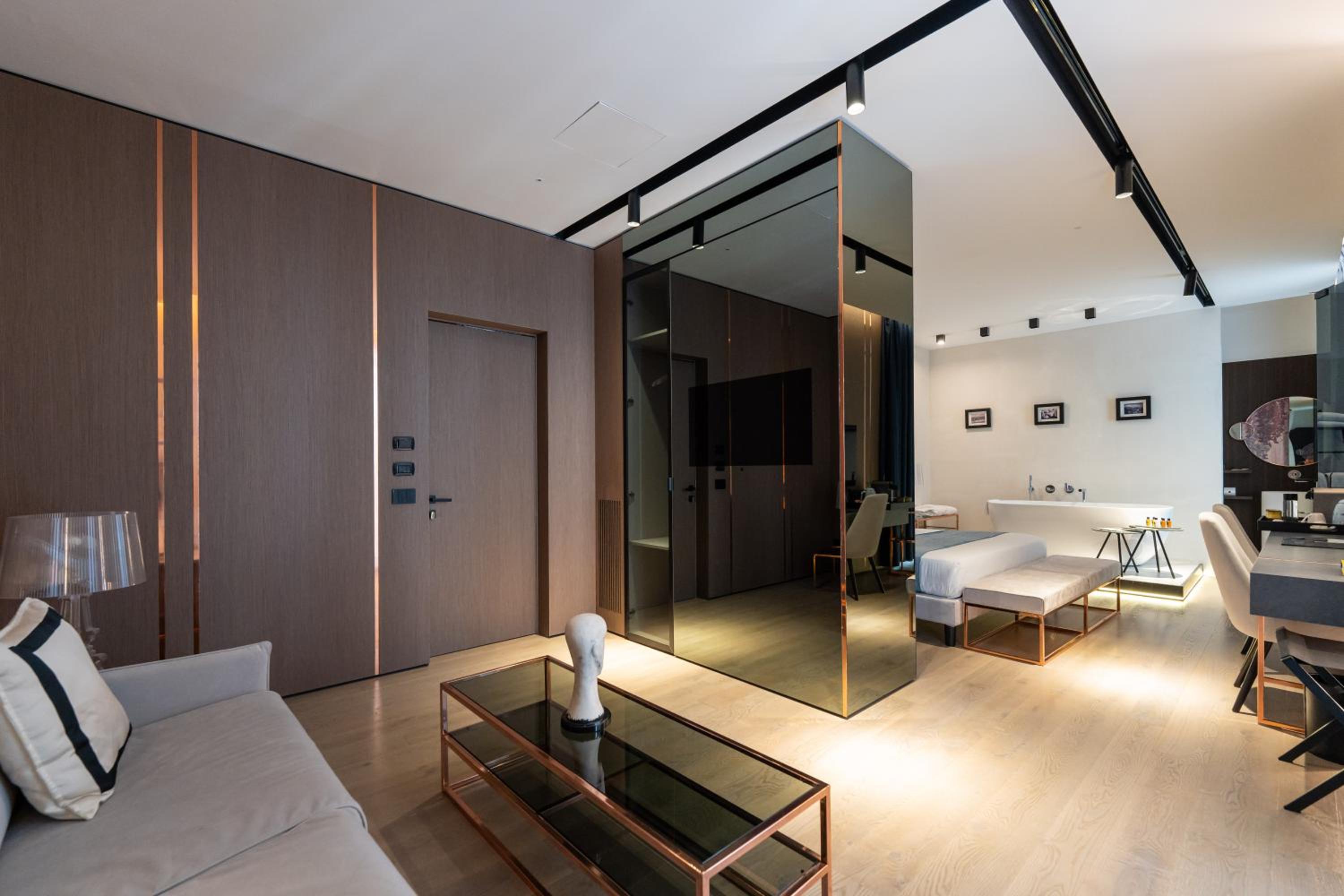 Agra Suites