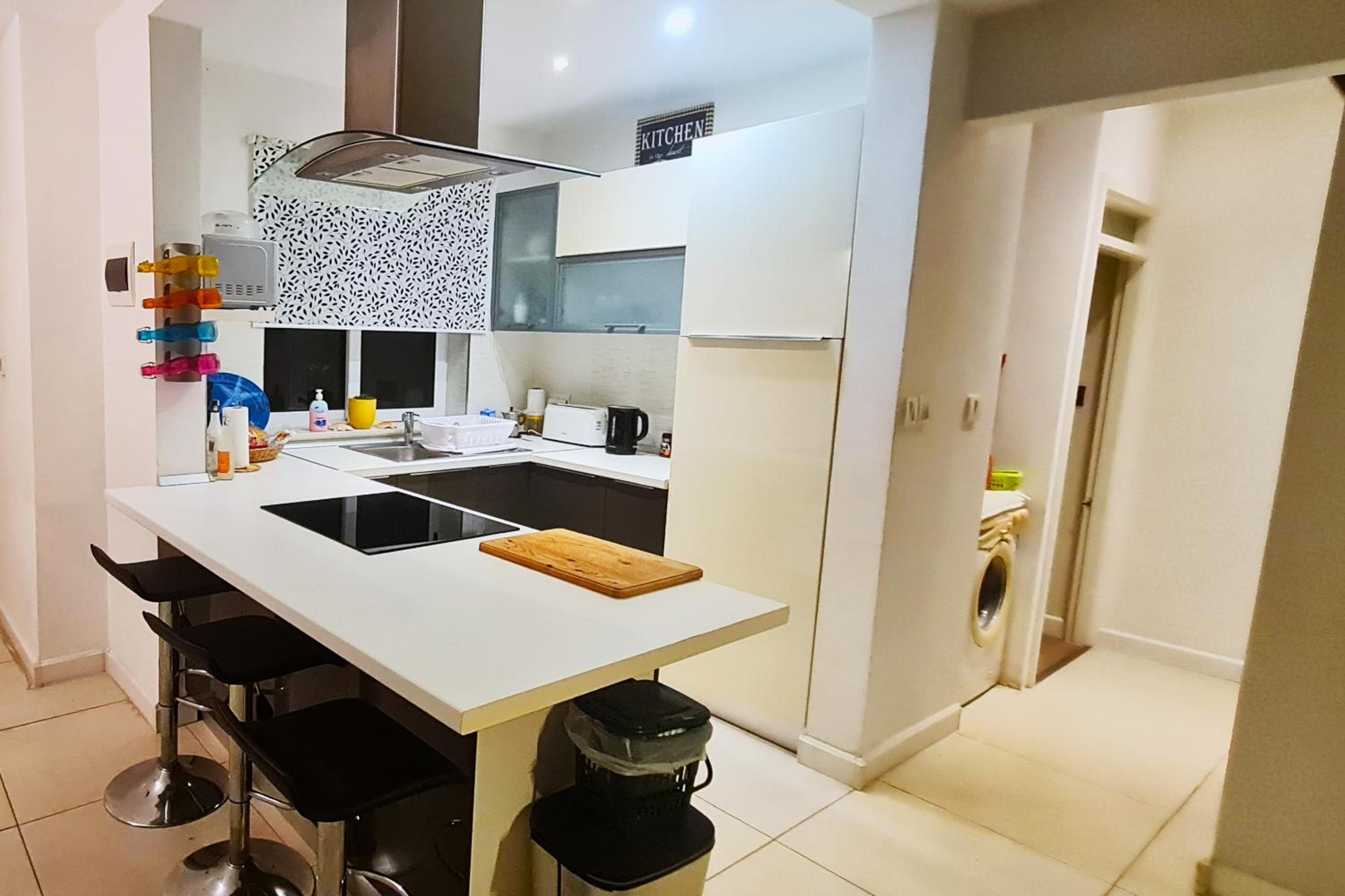 Unobstructred seaviews, 2BR, Kingbeds, Fully ACd view 4