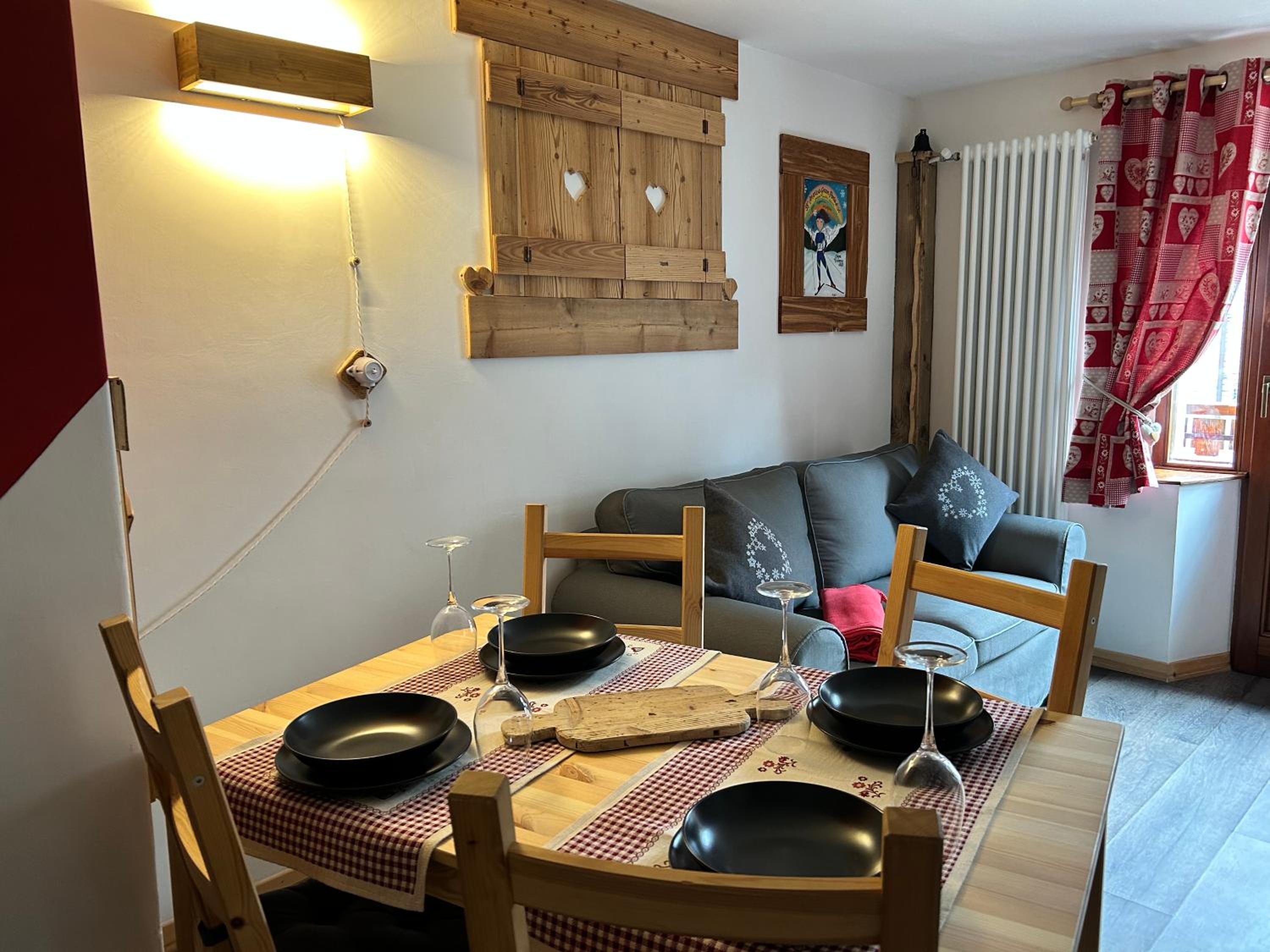 Maison Rongier Mountain apartment COGNE Centro view 4