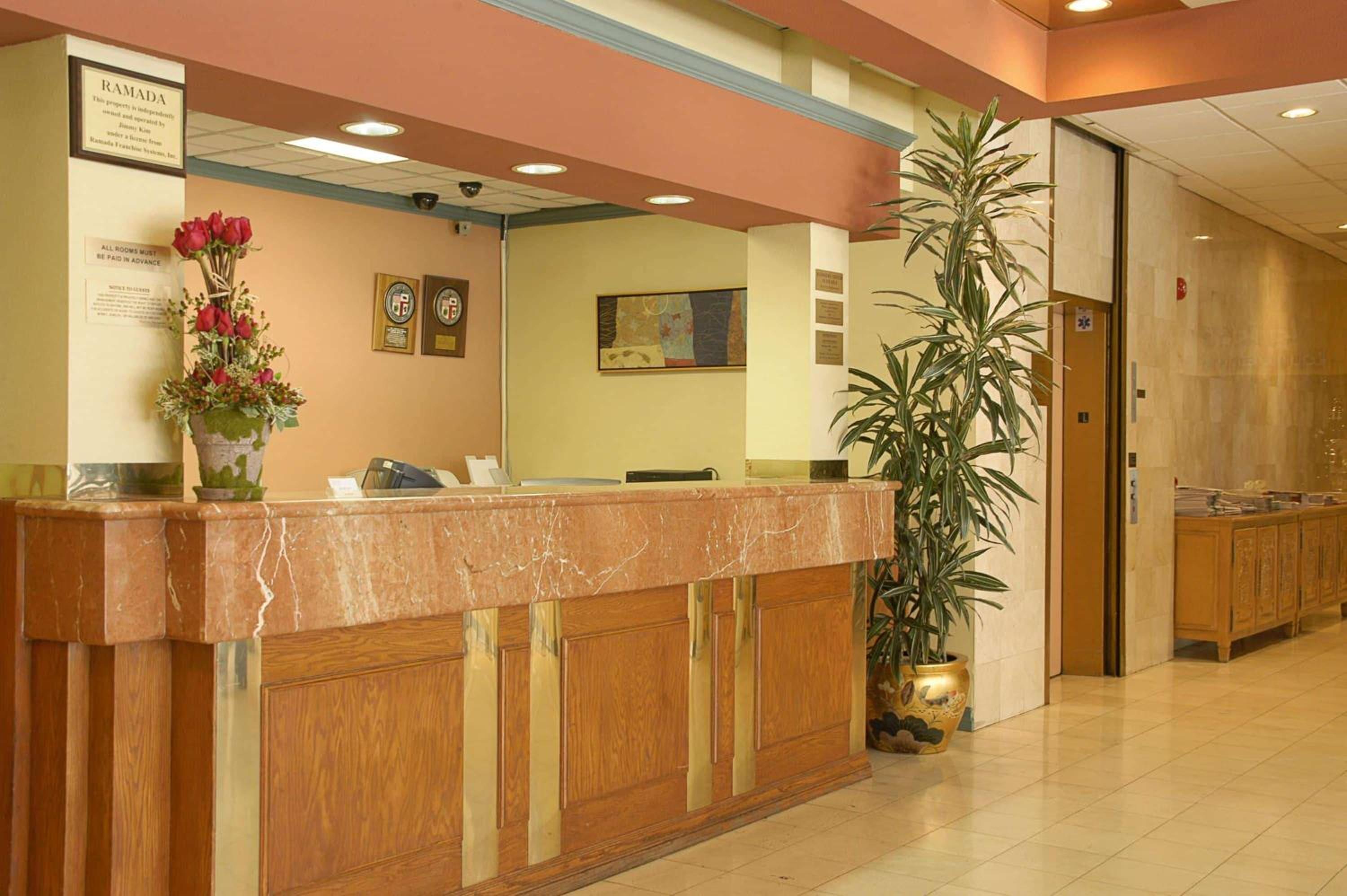 Ramada by Wyndham Los Angeles/Wilshire Center