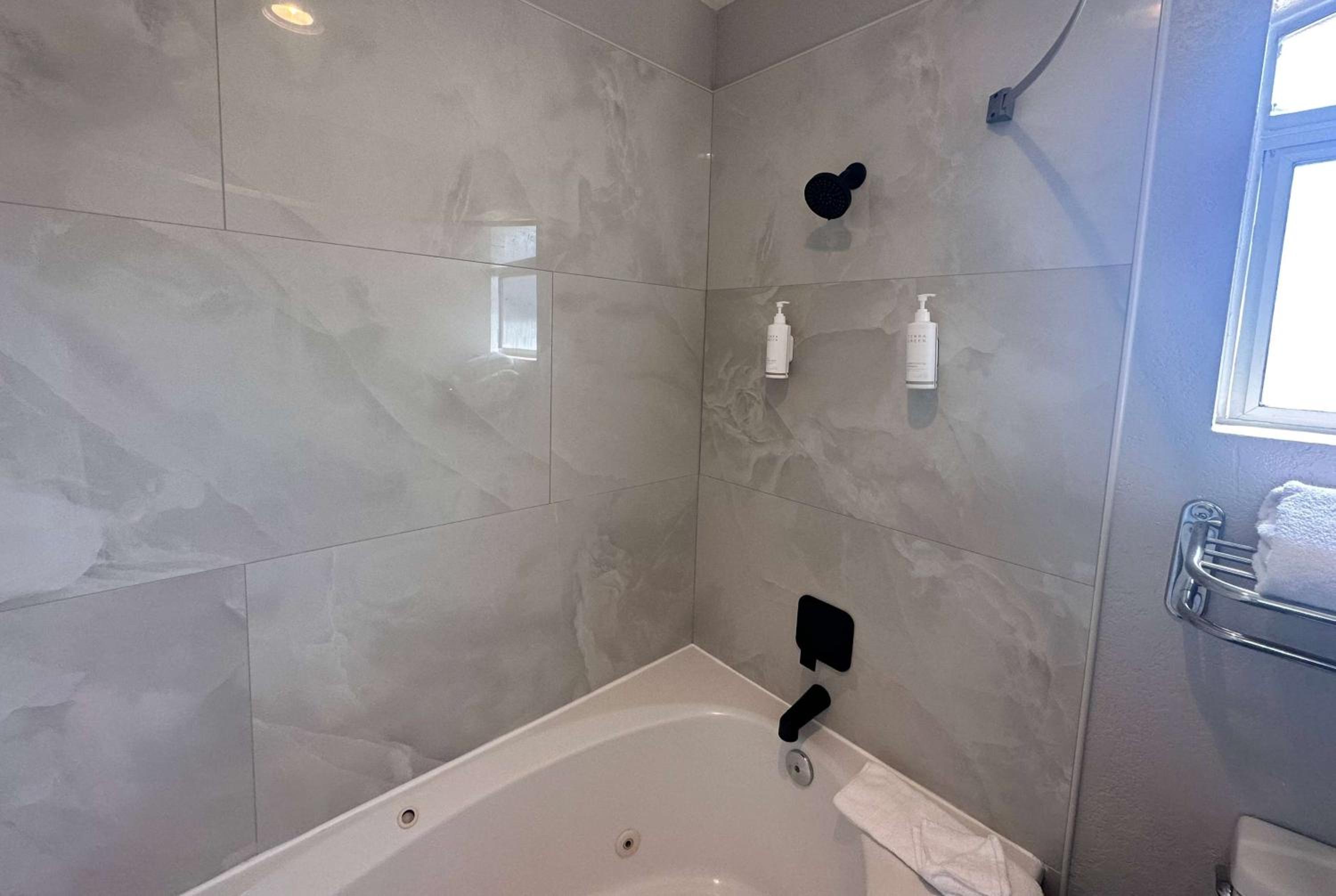 Days Inn by Wyndham Rocklin/Sacramento - Property Image 44