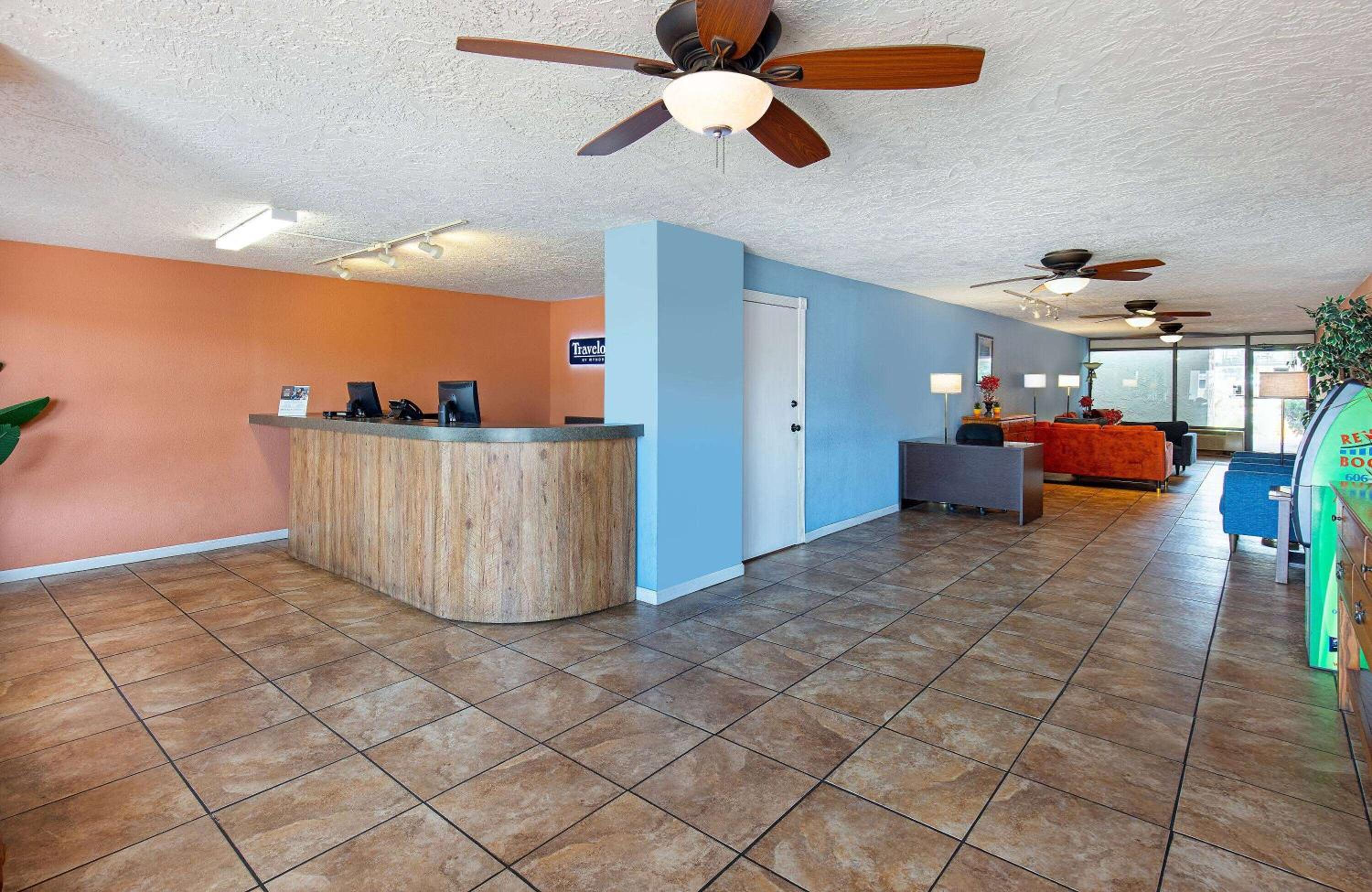 Americana Inn a Travelodge by Wyndham