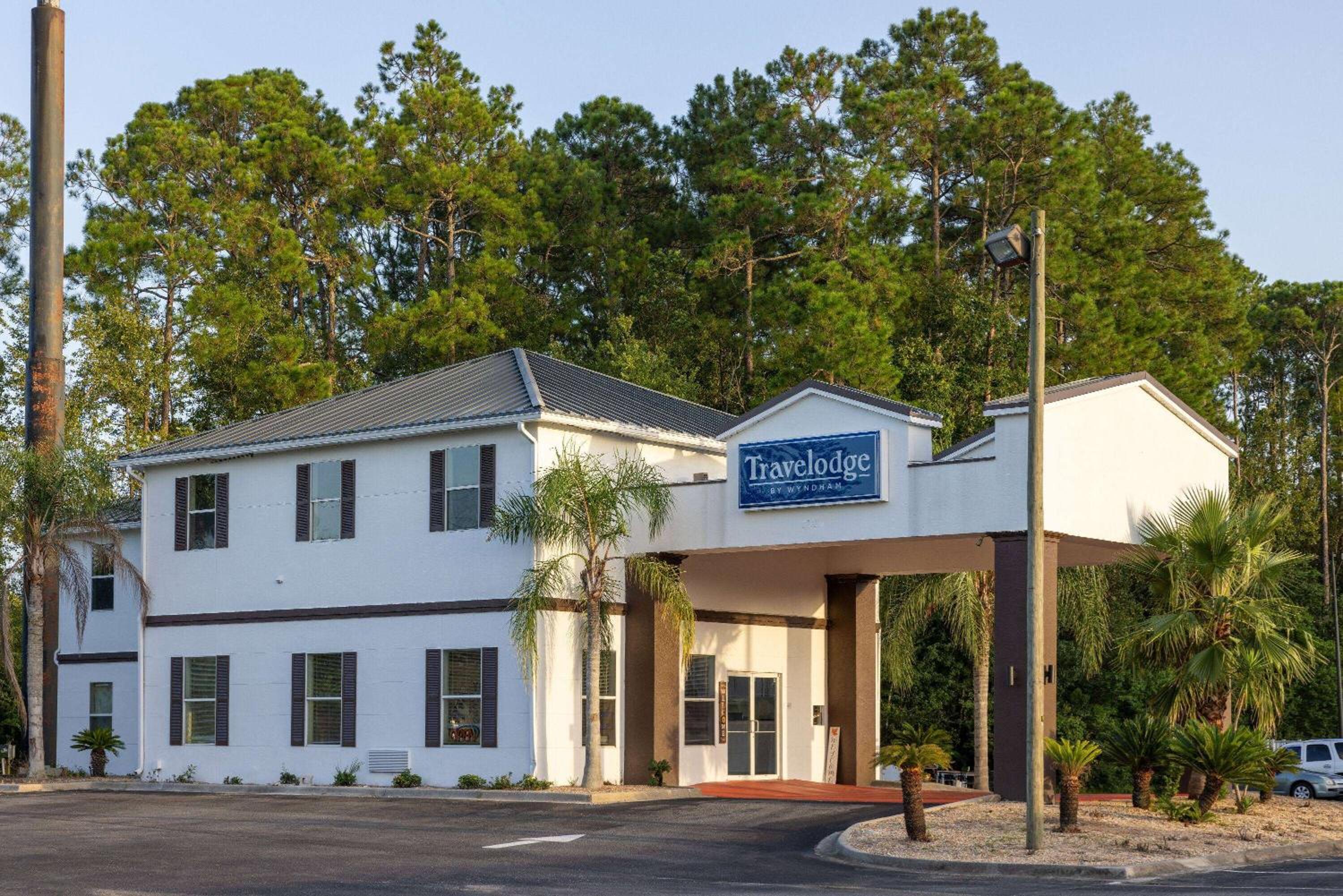 Travelodge by Wyndham Kingsland GA view 3