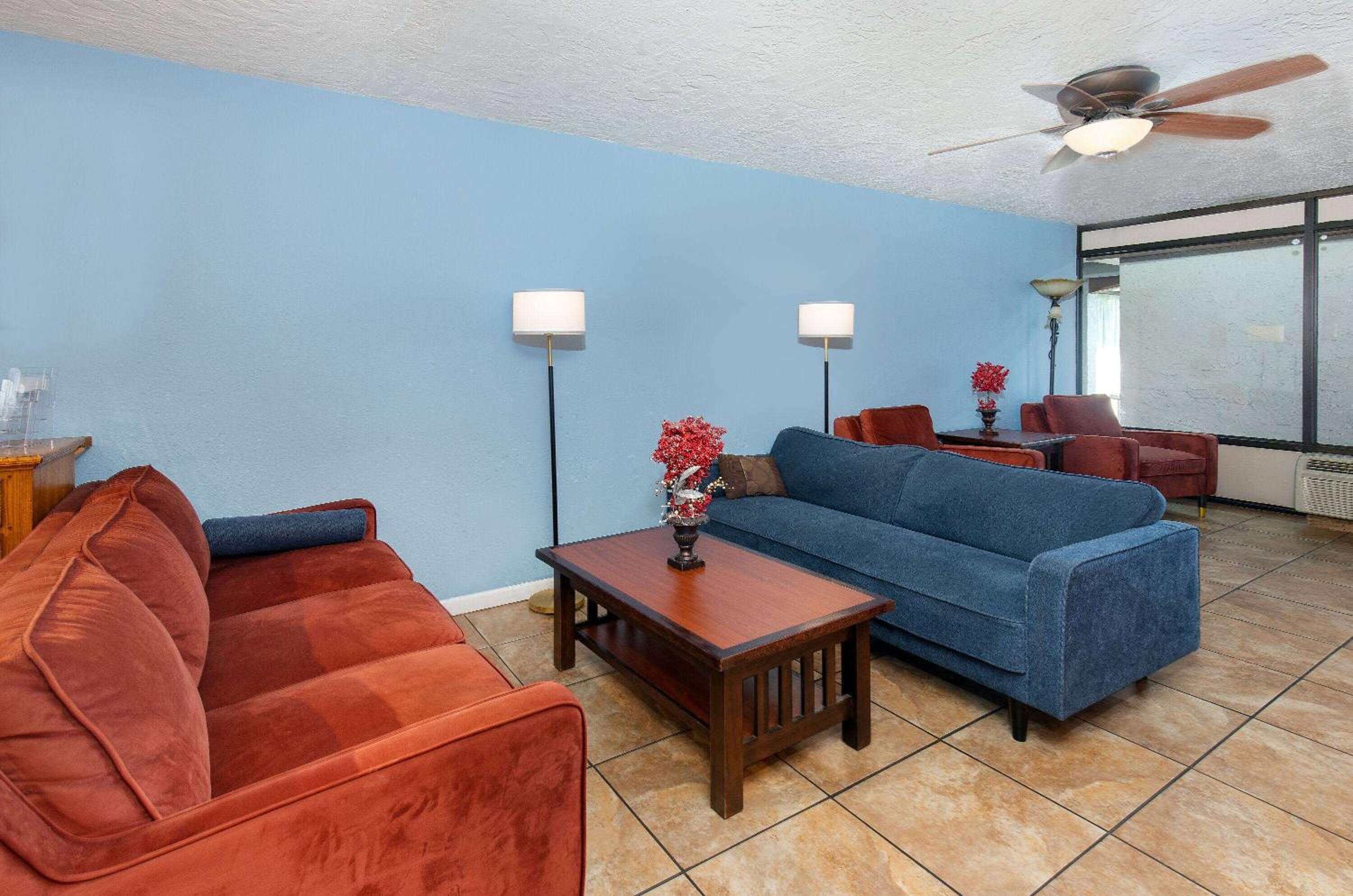 Americana Inn a Travelodge by Wyndham