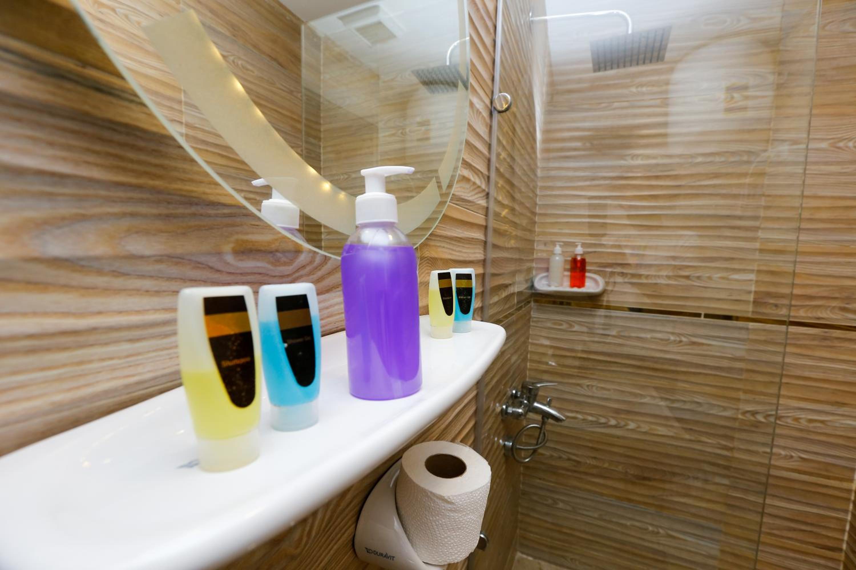 Venus Pyramids Inn - Top Roof Access W Free Break Fast