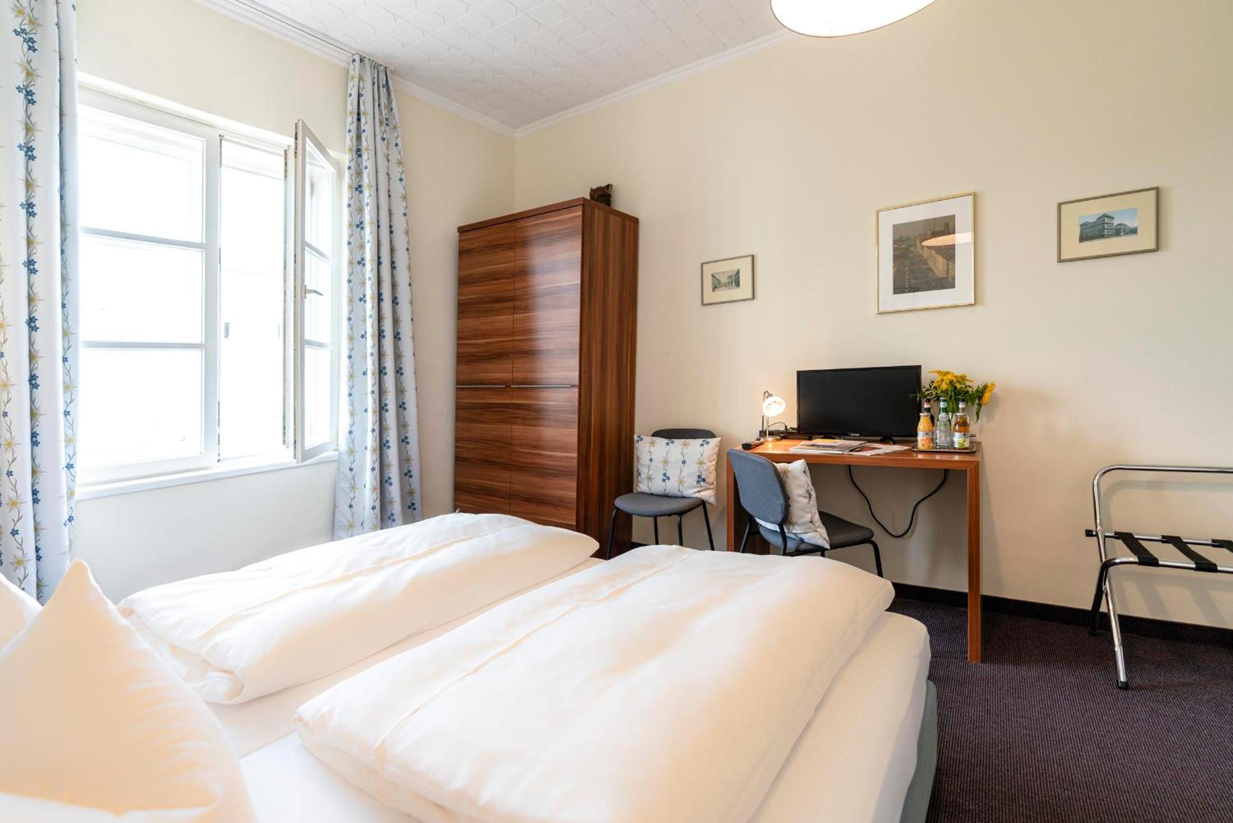 Hotel-Pension am Siegestor