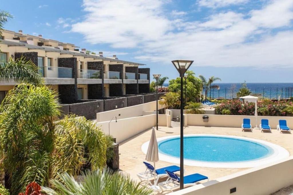 Luxury Oceanview Villa de Nava with heated private pool