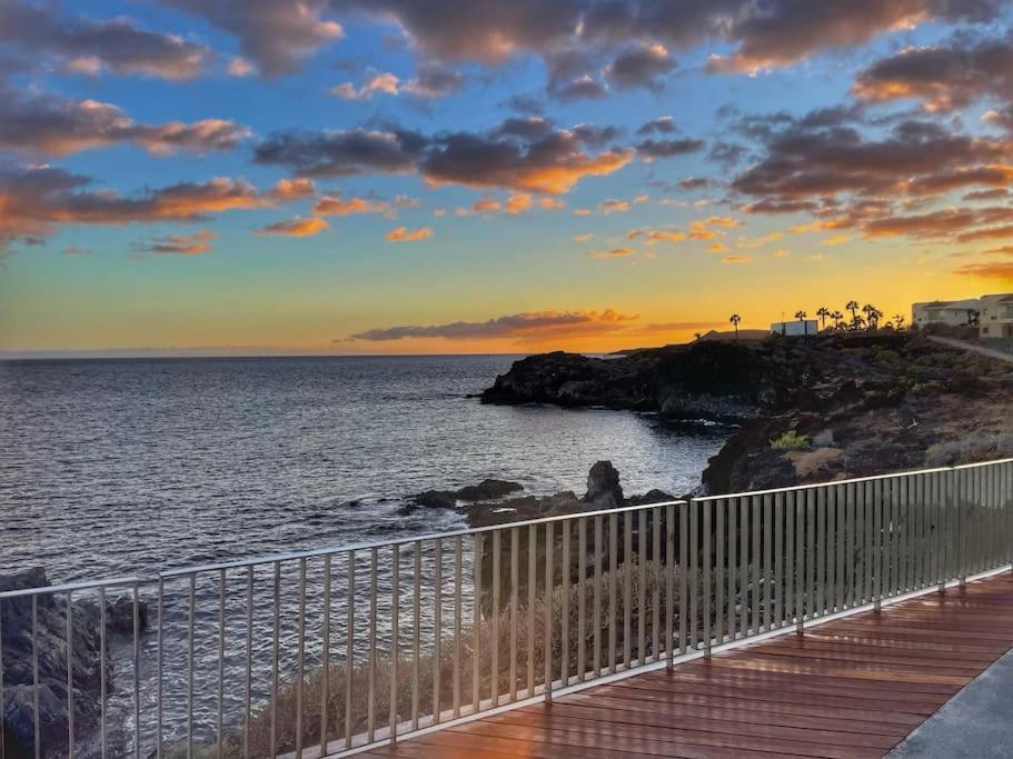 Luxury Oceanview Villa de Nava with heated private pool