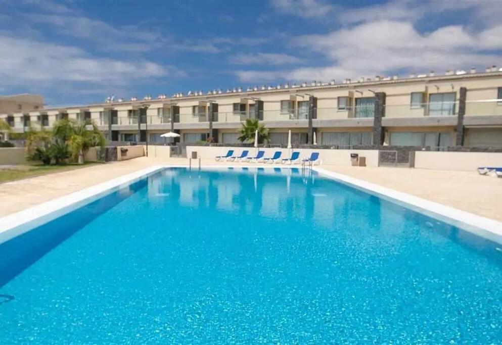 Luxury Oceanview Villa de Nava with heated private pool