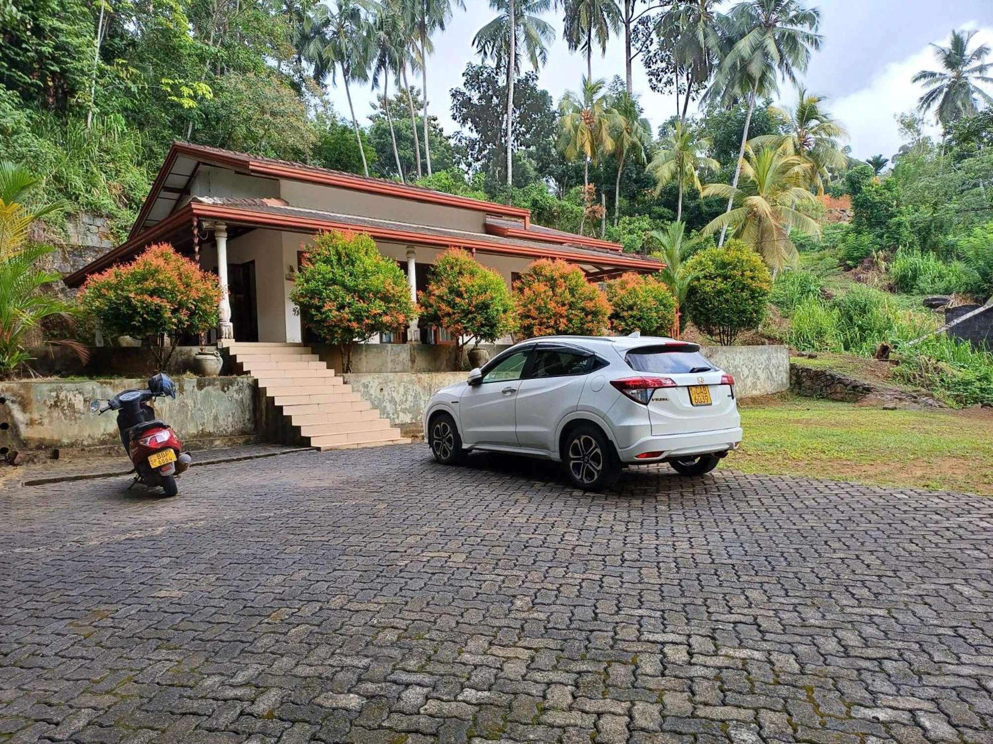 Sinharaja Villa