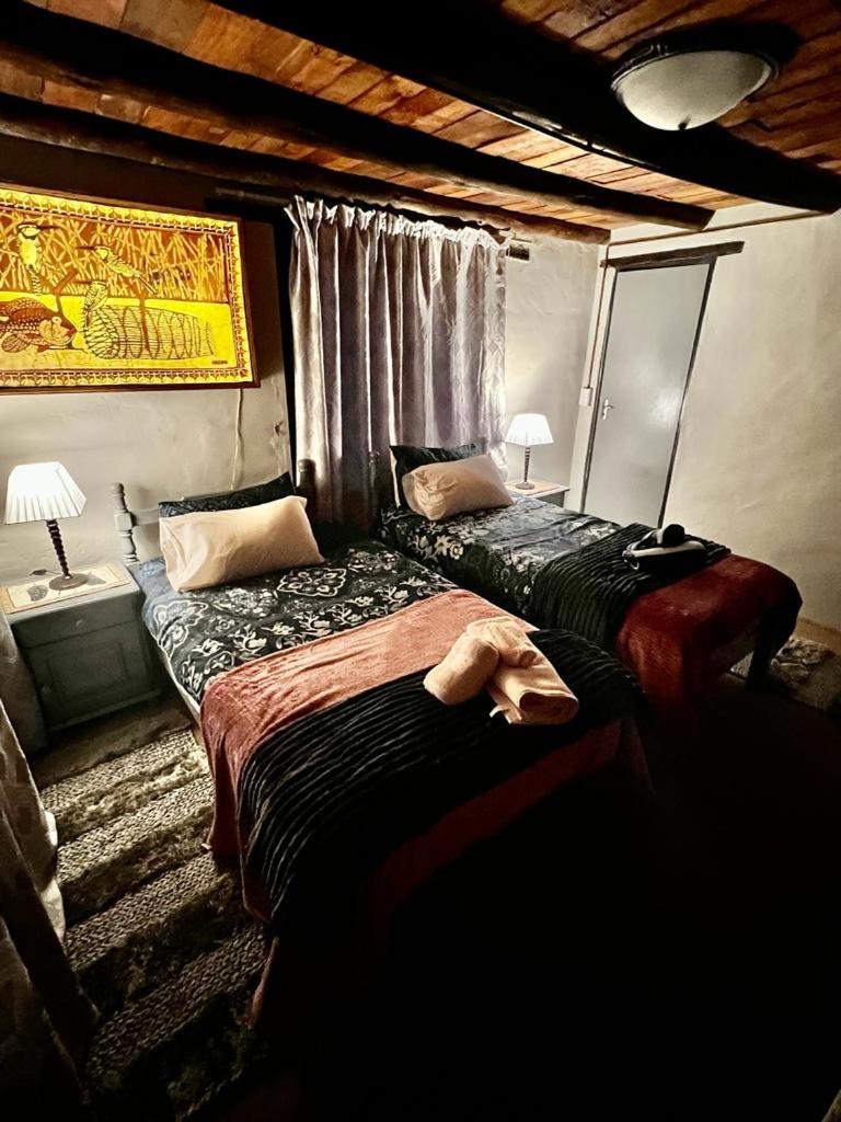 Artistic Cozy Cottage view 5
