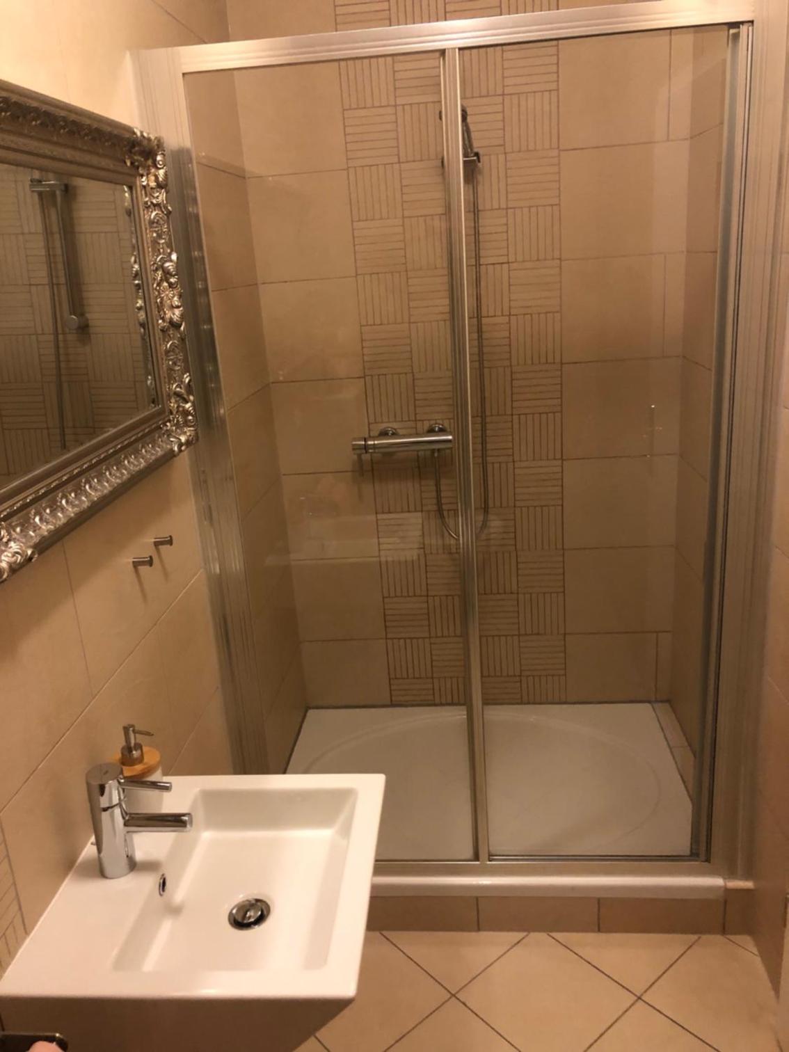 Kavajin Rooms