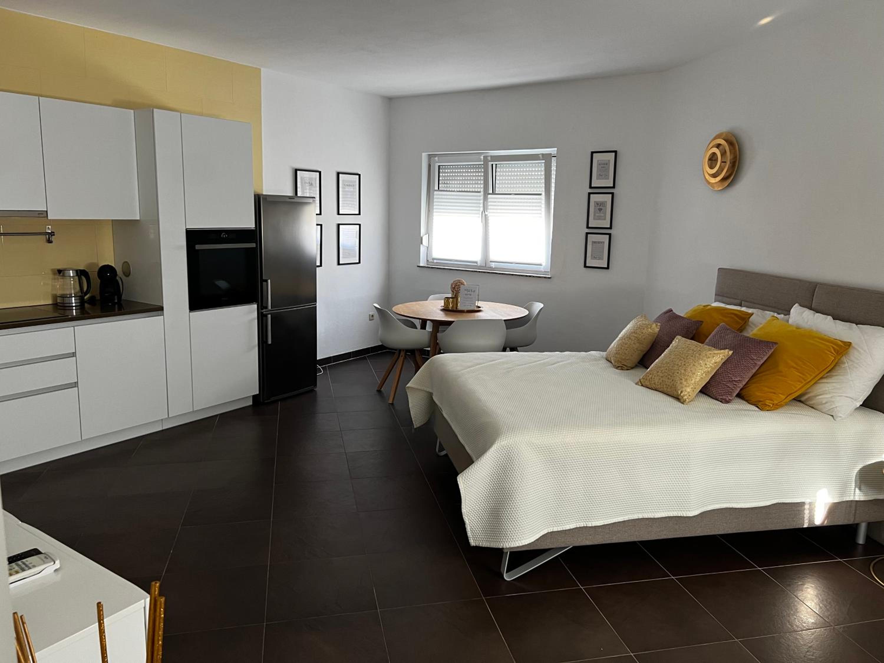 Kavajin Rooms