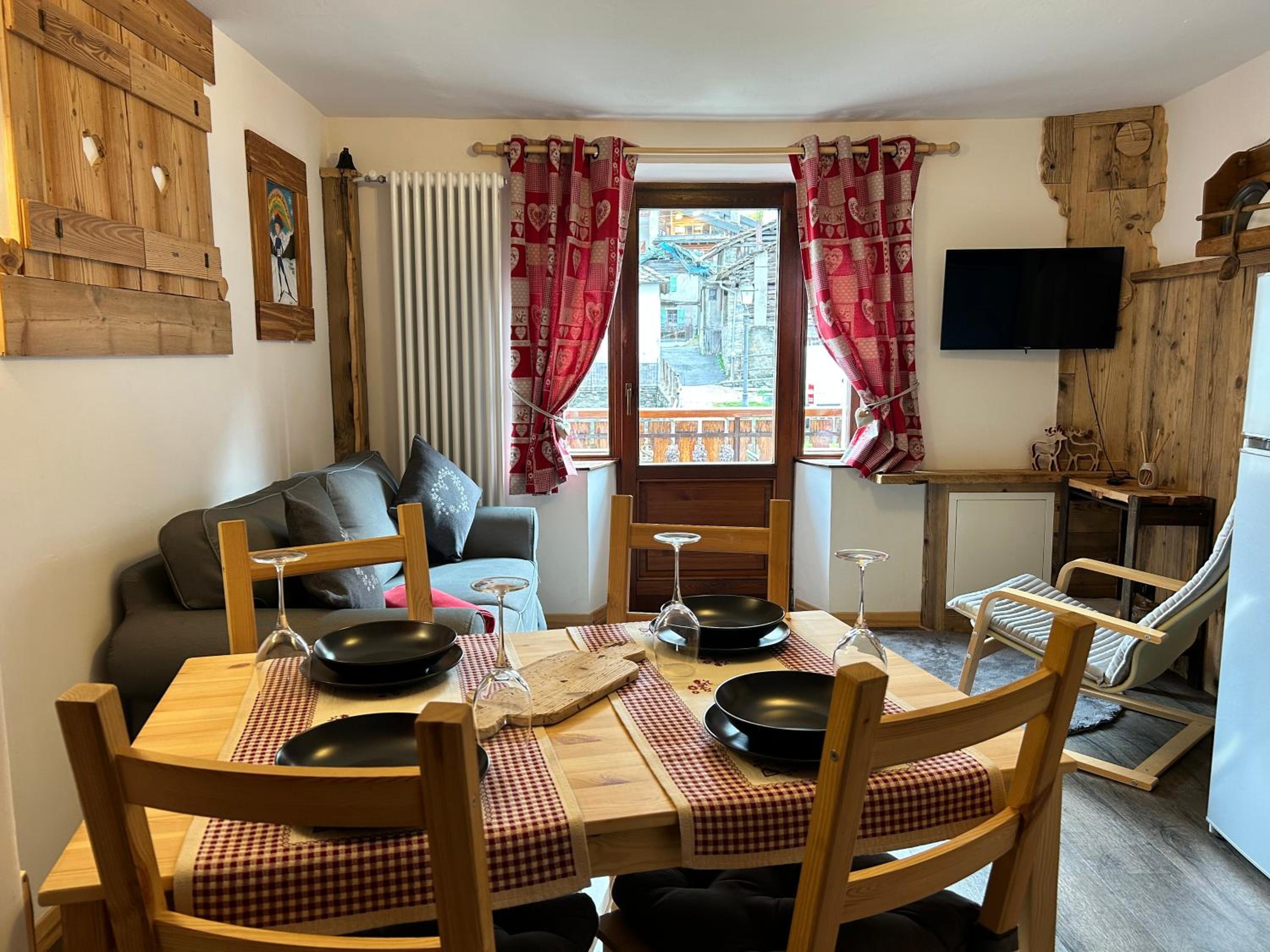 Maison Rongier Mountain apartment COGNE Centro view 5