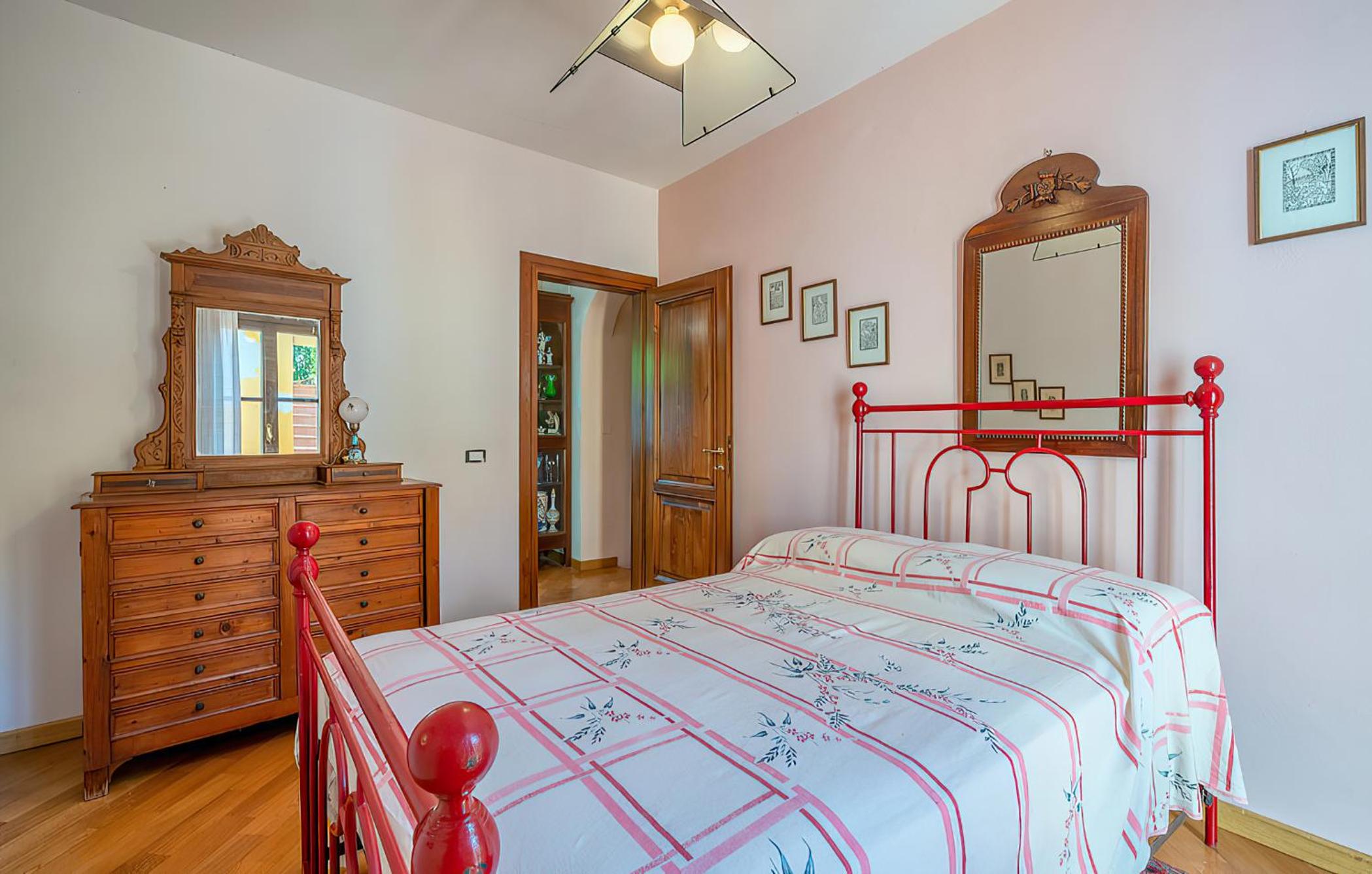 Tuscany Villa Gorello. Villa in Toscana. Jacuzzi con tetto in cristallo,piscina photo 3