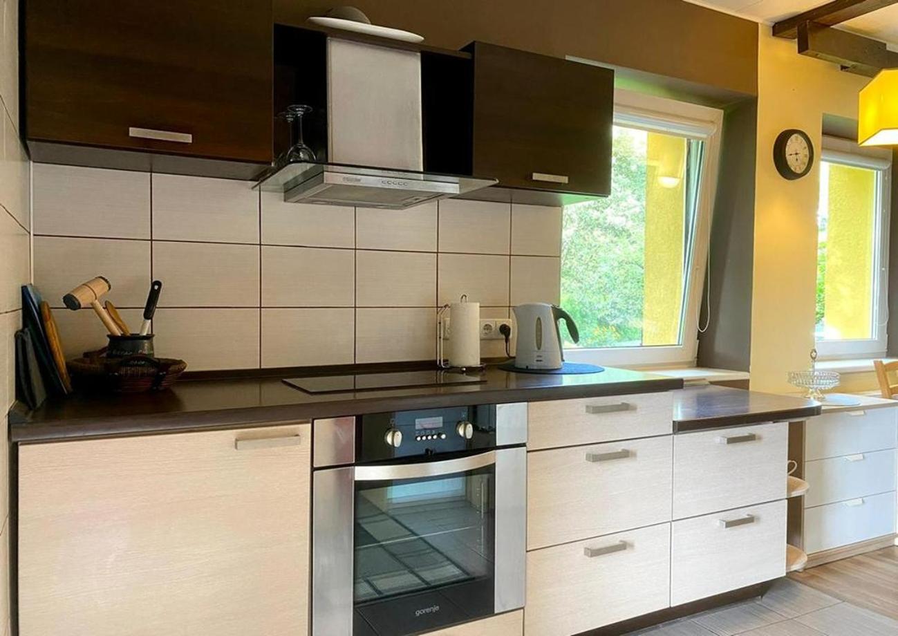 Cosy studio apartment with the garden view 4