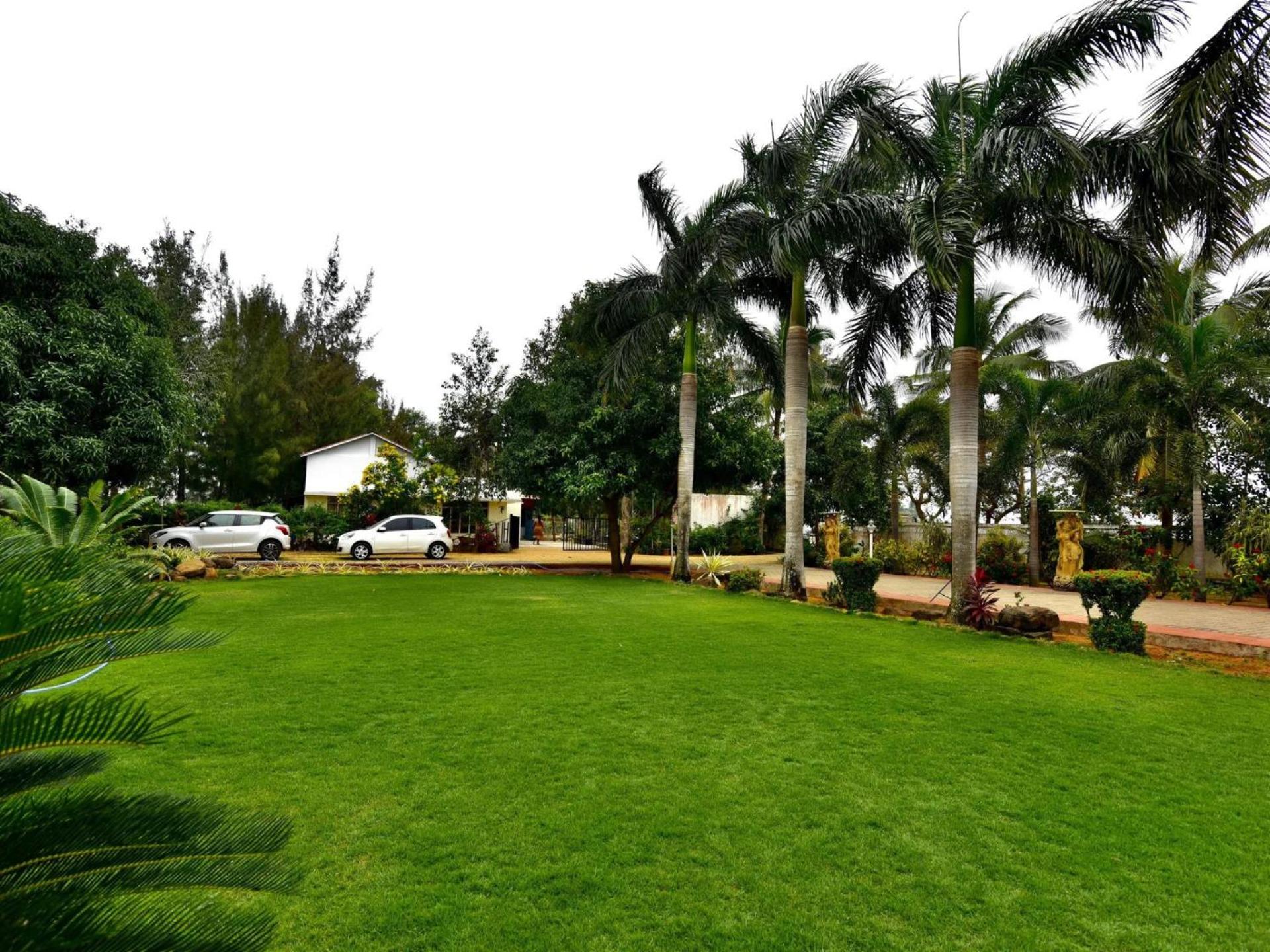 HiveStay Kuvathur