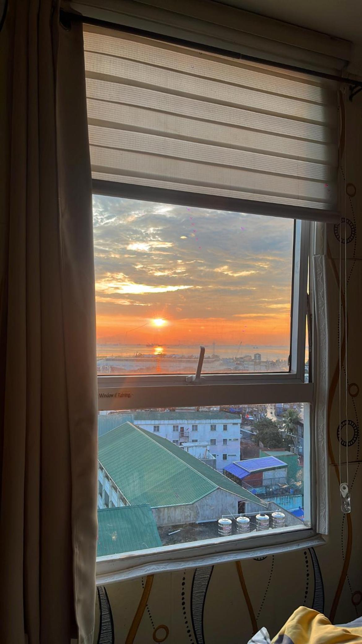 GoldMine Staycation in Urban Deca Homes Manila view 2