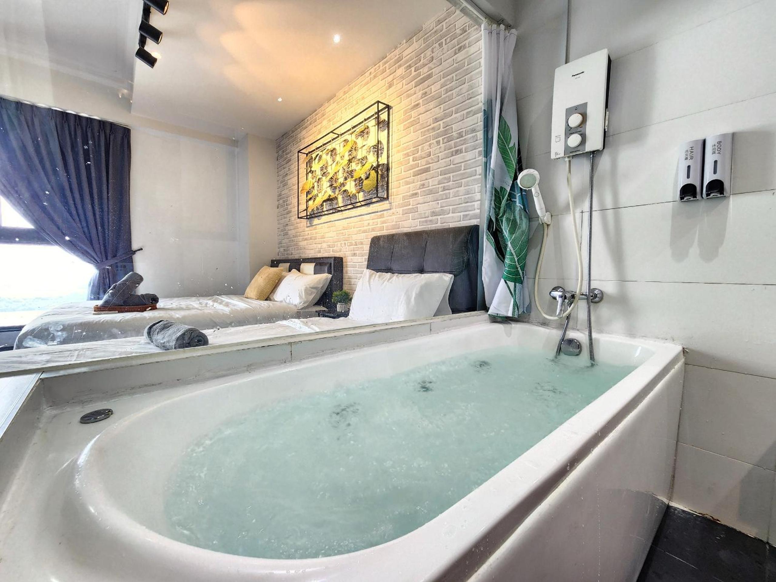 Loft Suite Seaview 2BR JB CIQ 7Pax