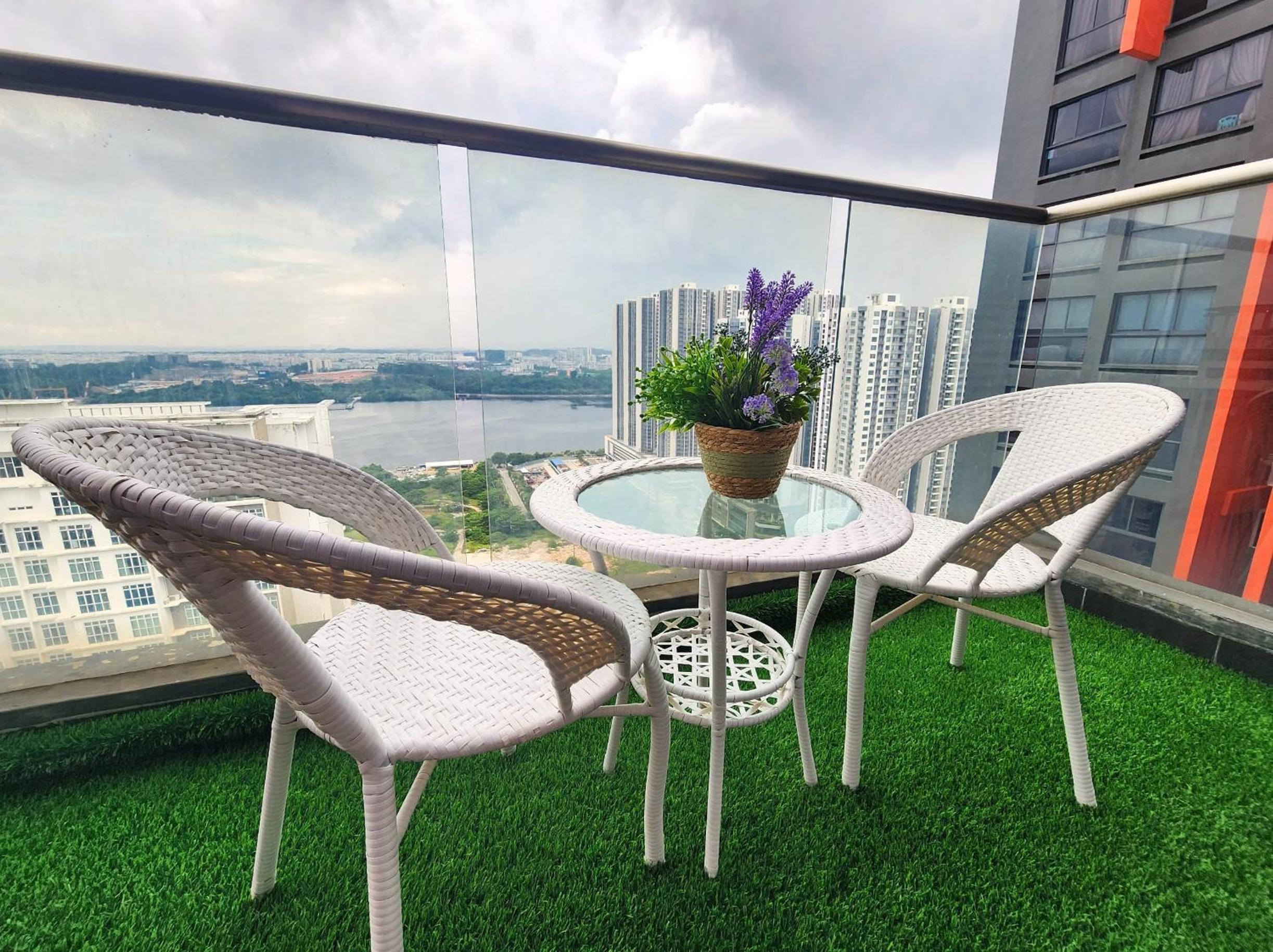 Loft Suite Seaview 2BR JB CIQ 7Pax