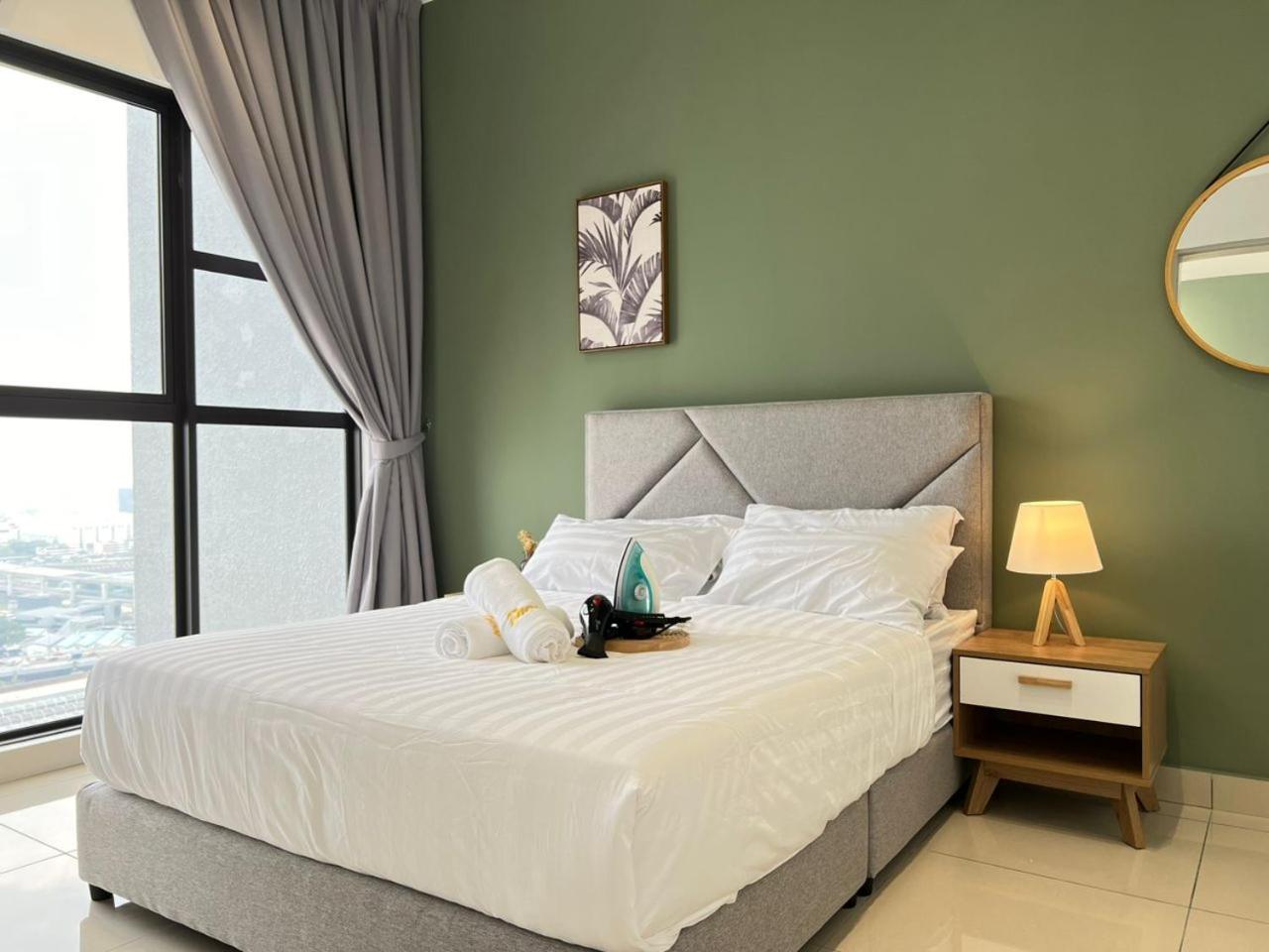 KLCity & KLCC View Modern Style 2R2B - 6 pax