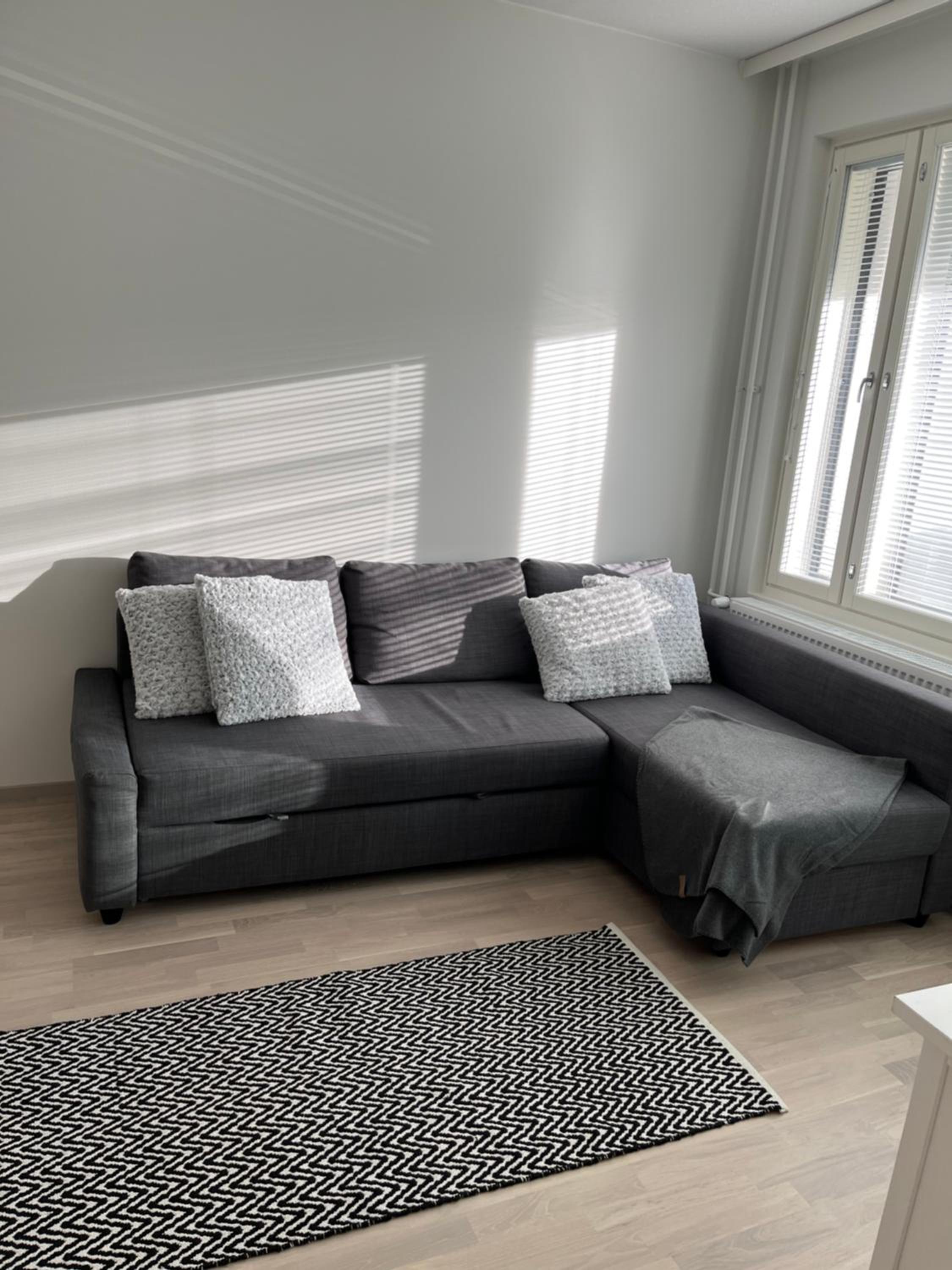 New built One bedroom Apartment nearby Train station