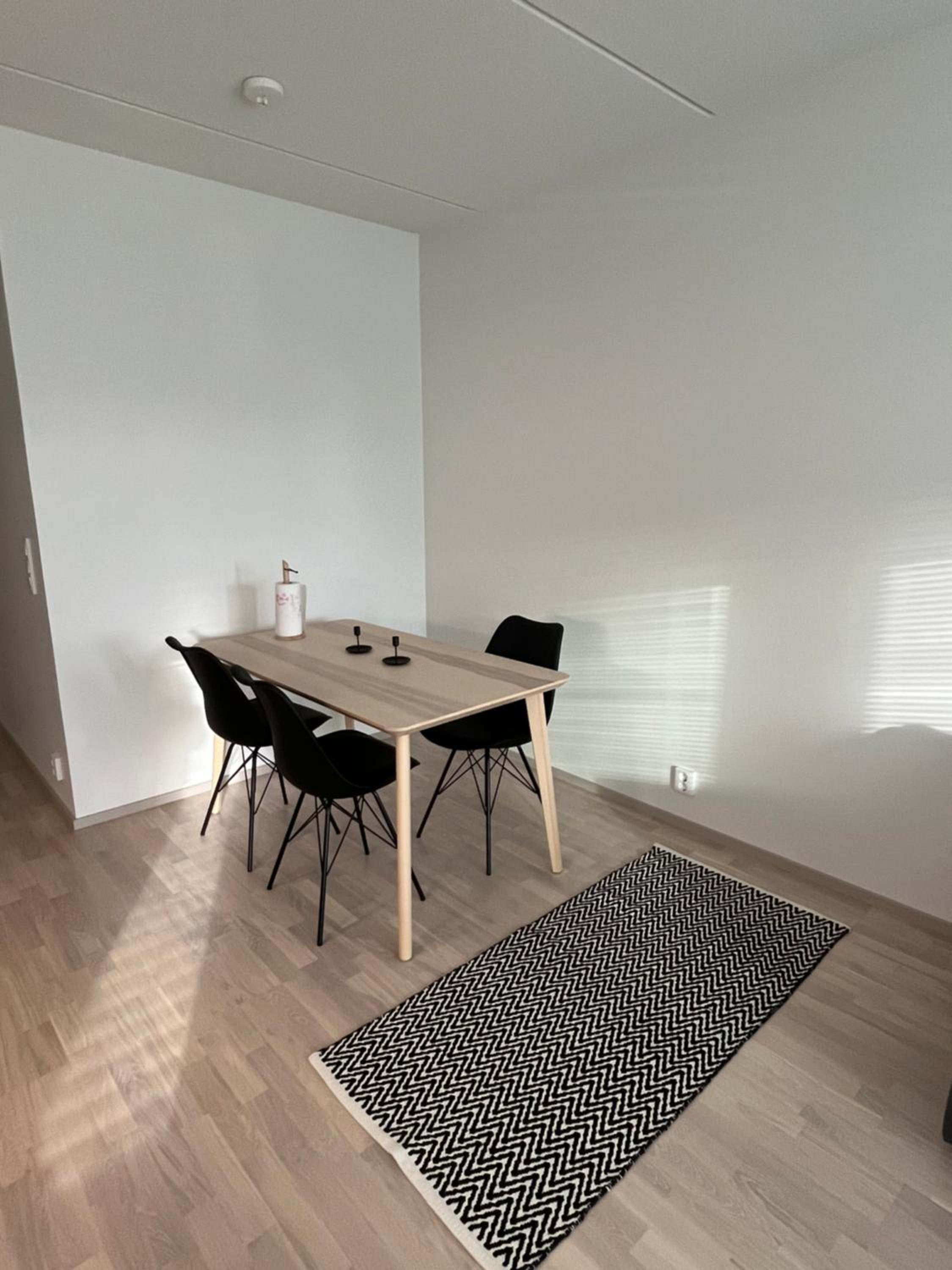 New built One bedroom Apartment nearby Train station