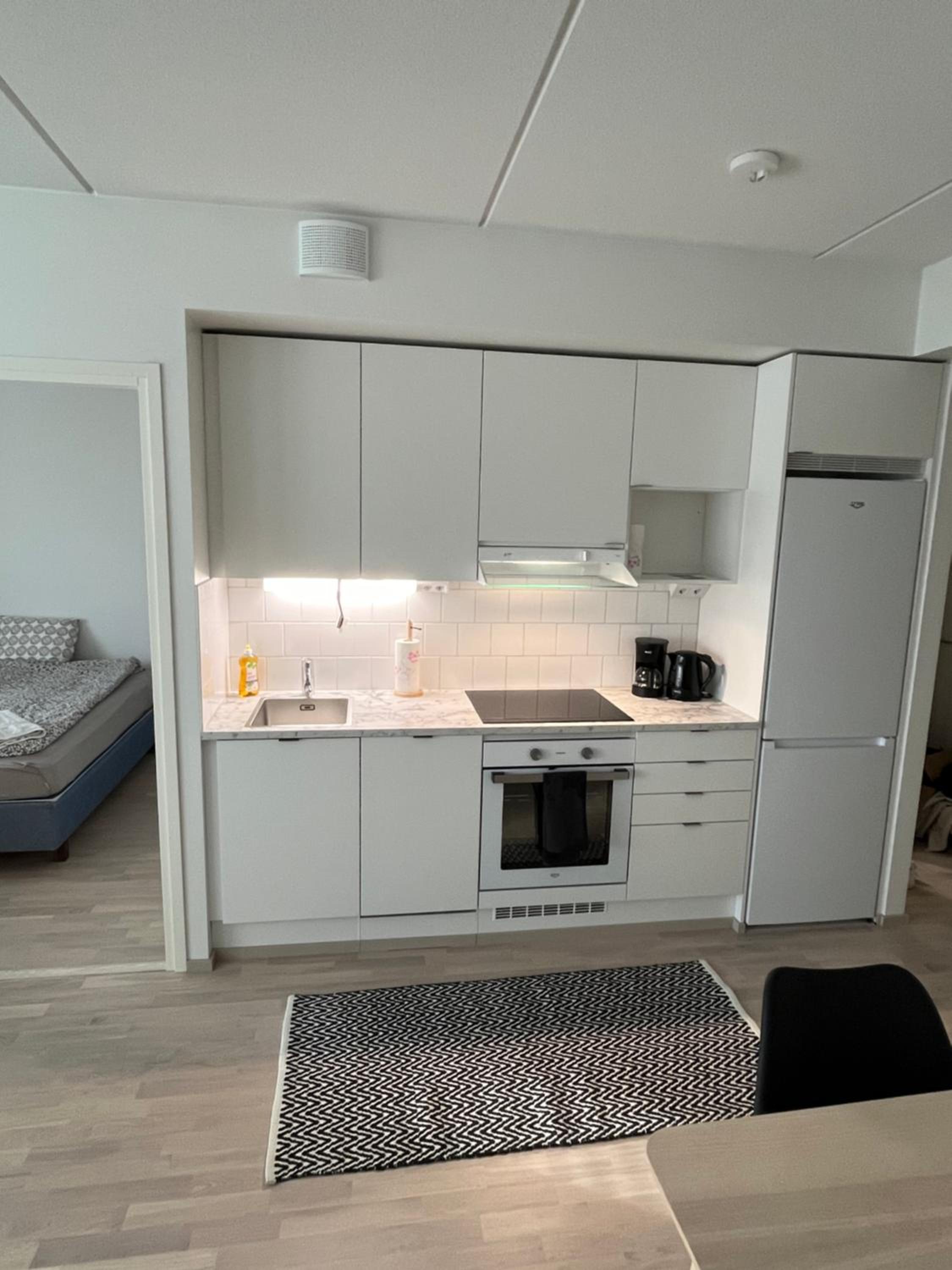 New built One bedroom Apartment nearby Train station