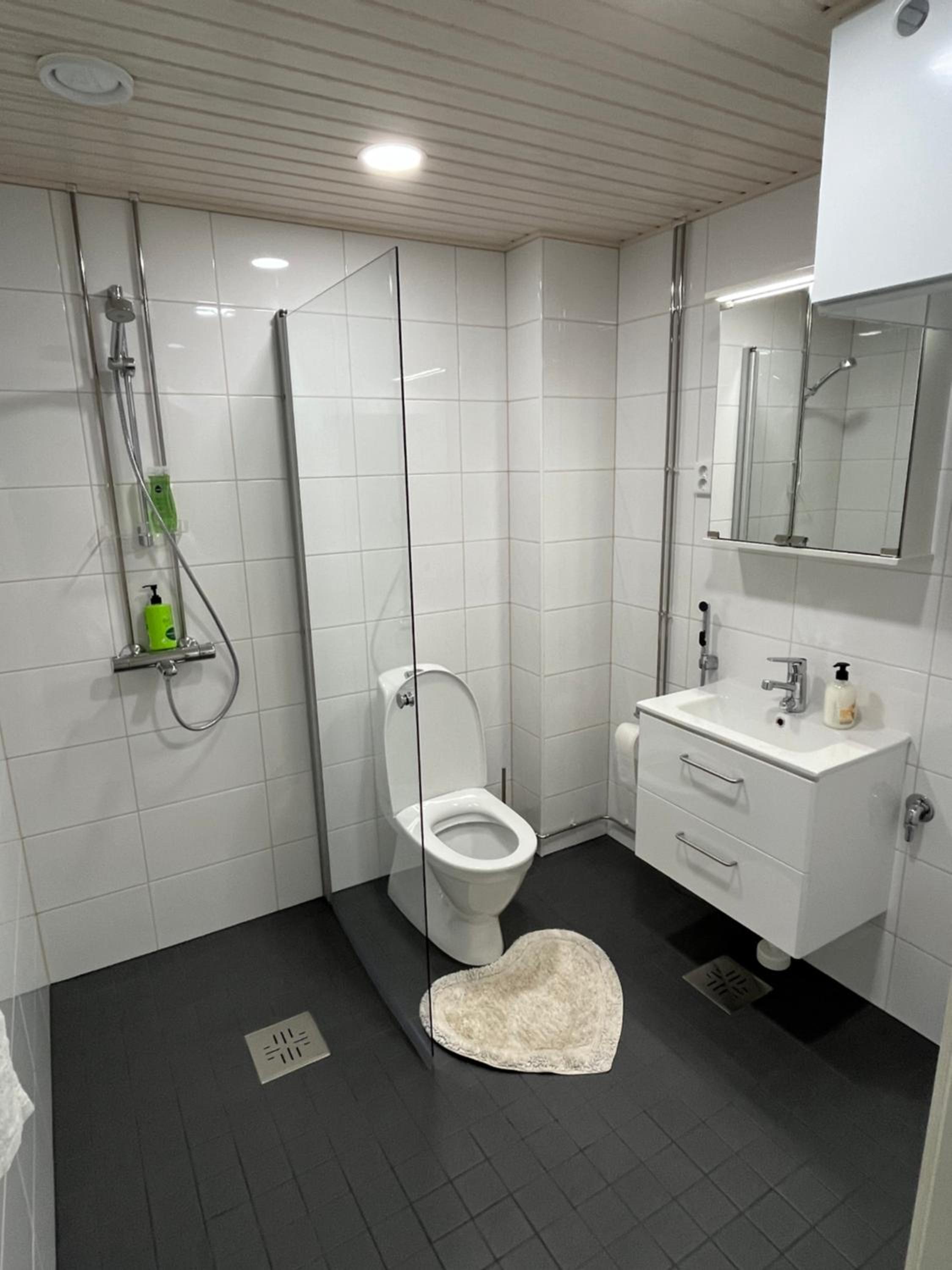 New built One bedroom Apartment nearby Train station