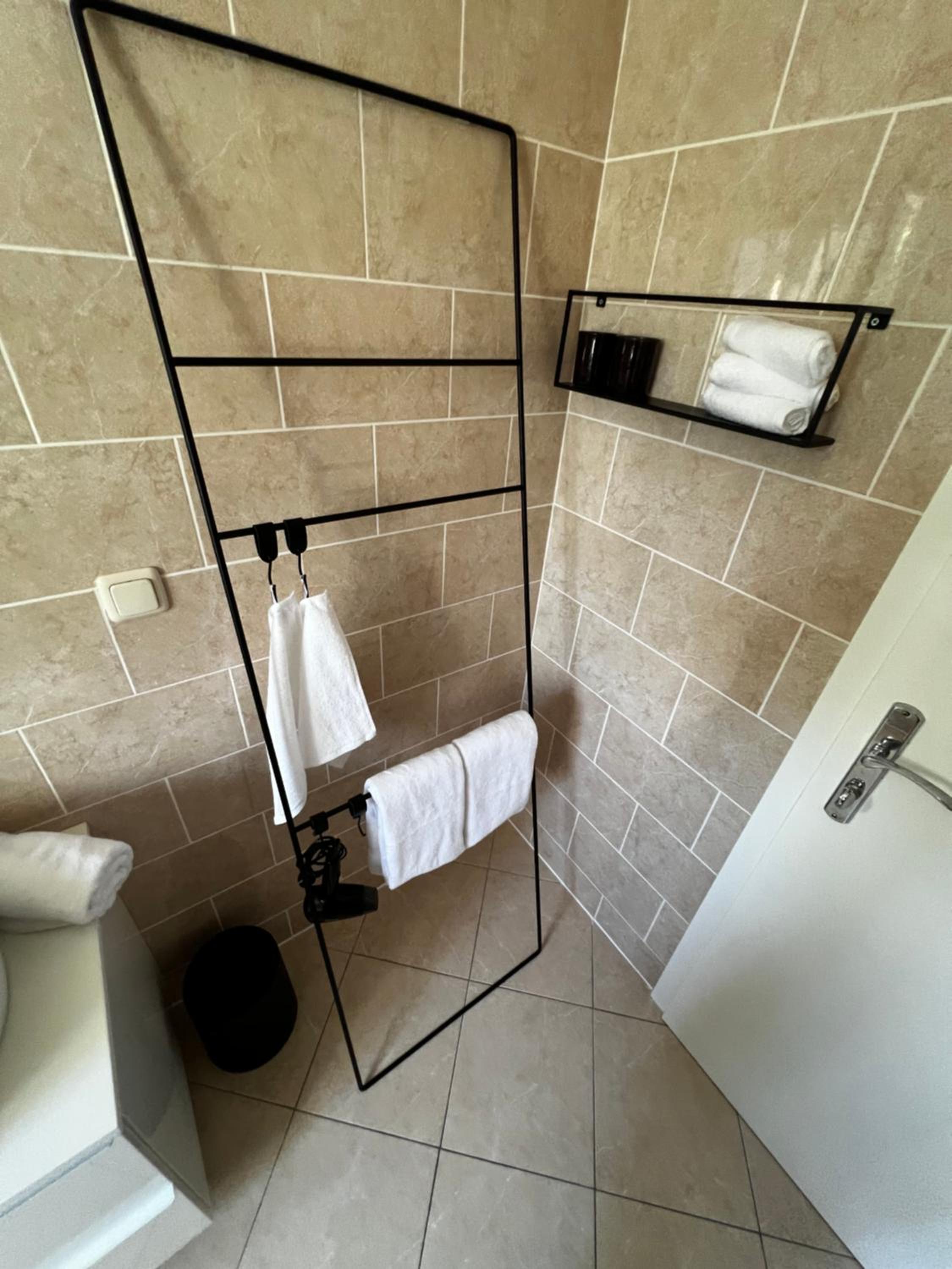 Kavajin Rooms