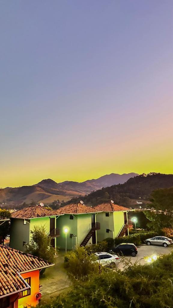 Chalés Montanha Pousada view 5
