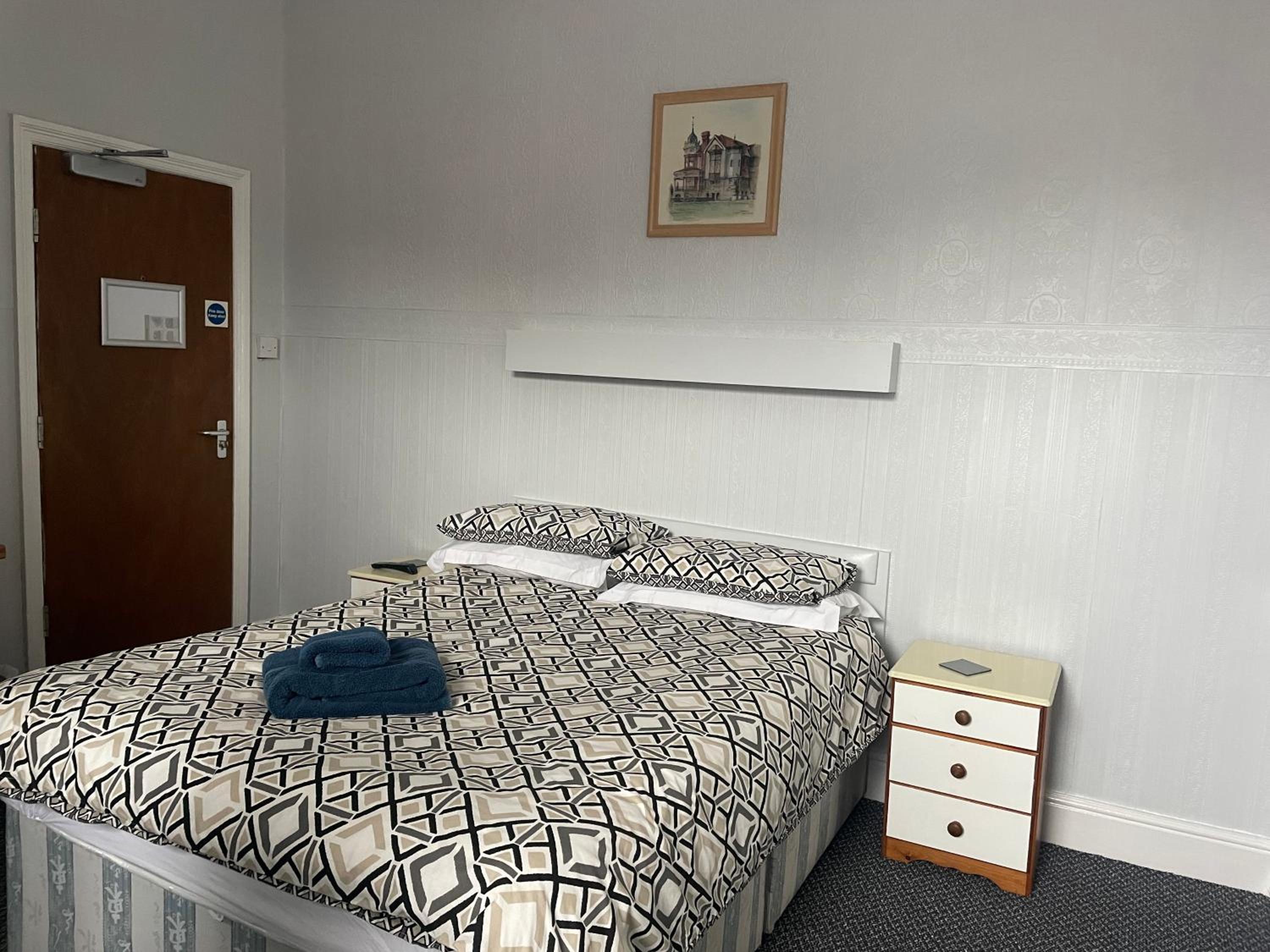 earlsmere hotel