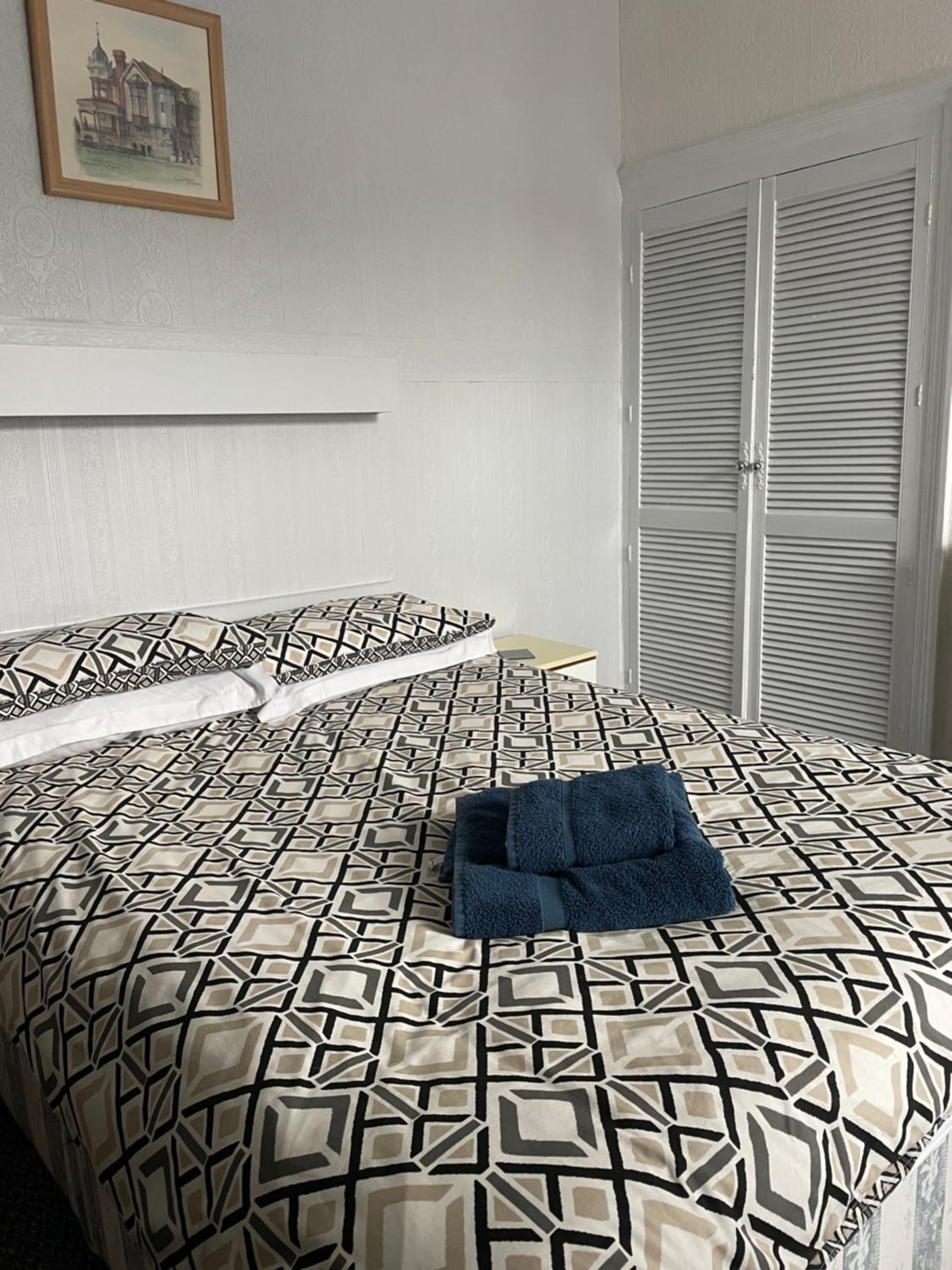 earlsmere hotel