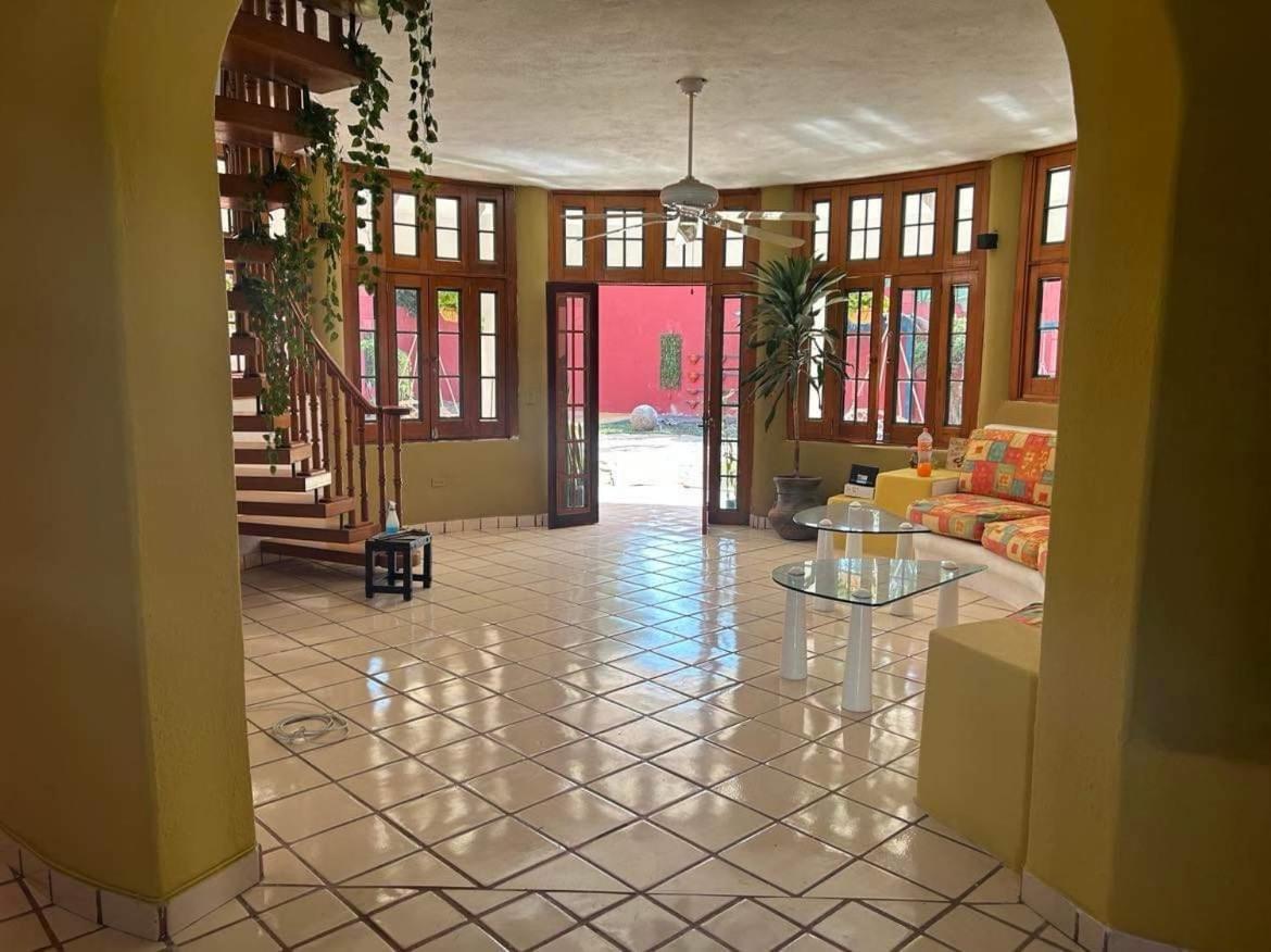Villa Oasis-Solo Traveller Studio view 3