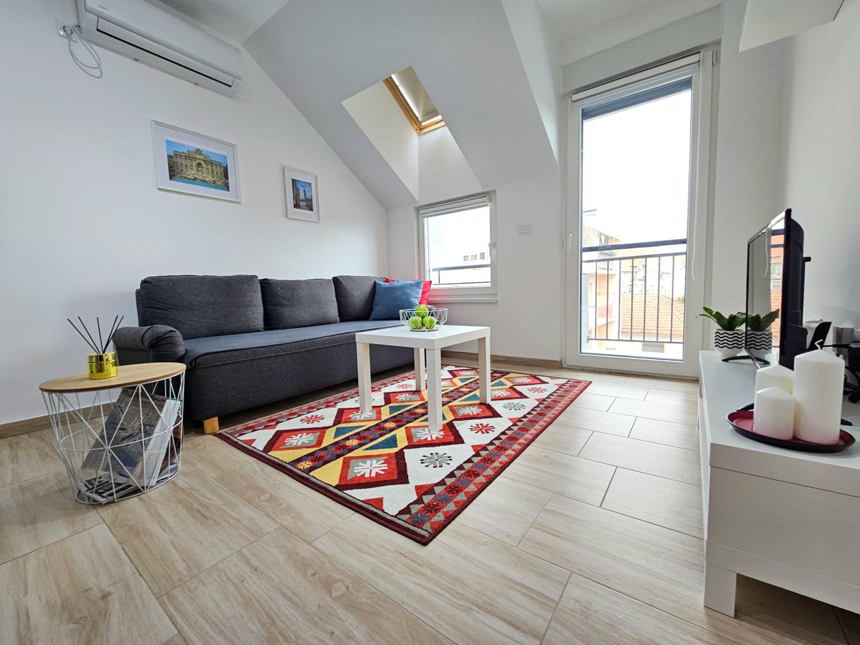 Roman Apartman