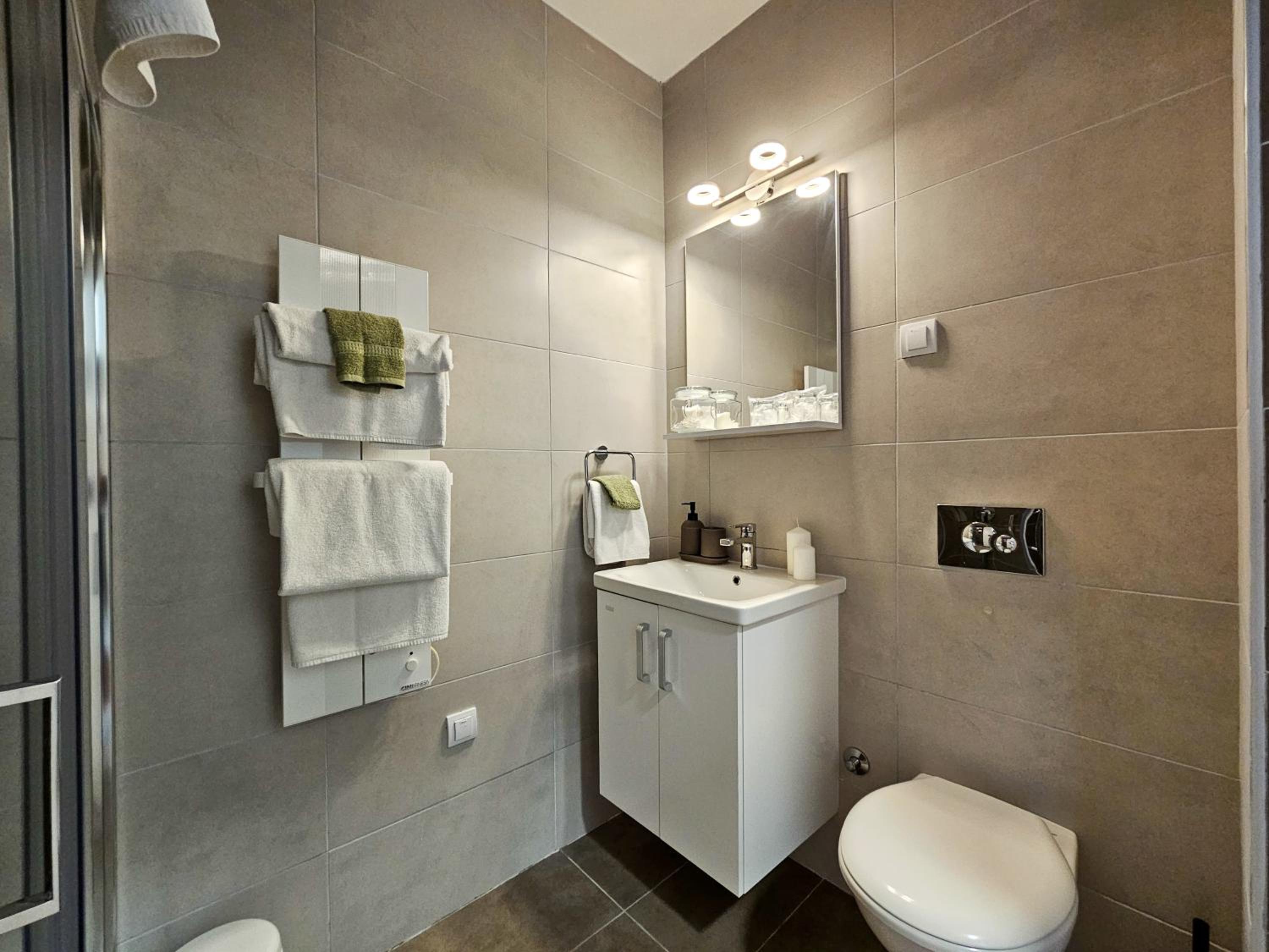 Roman Apartman