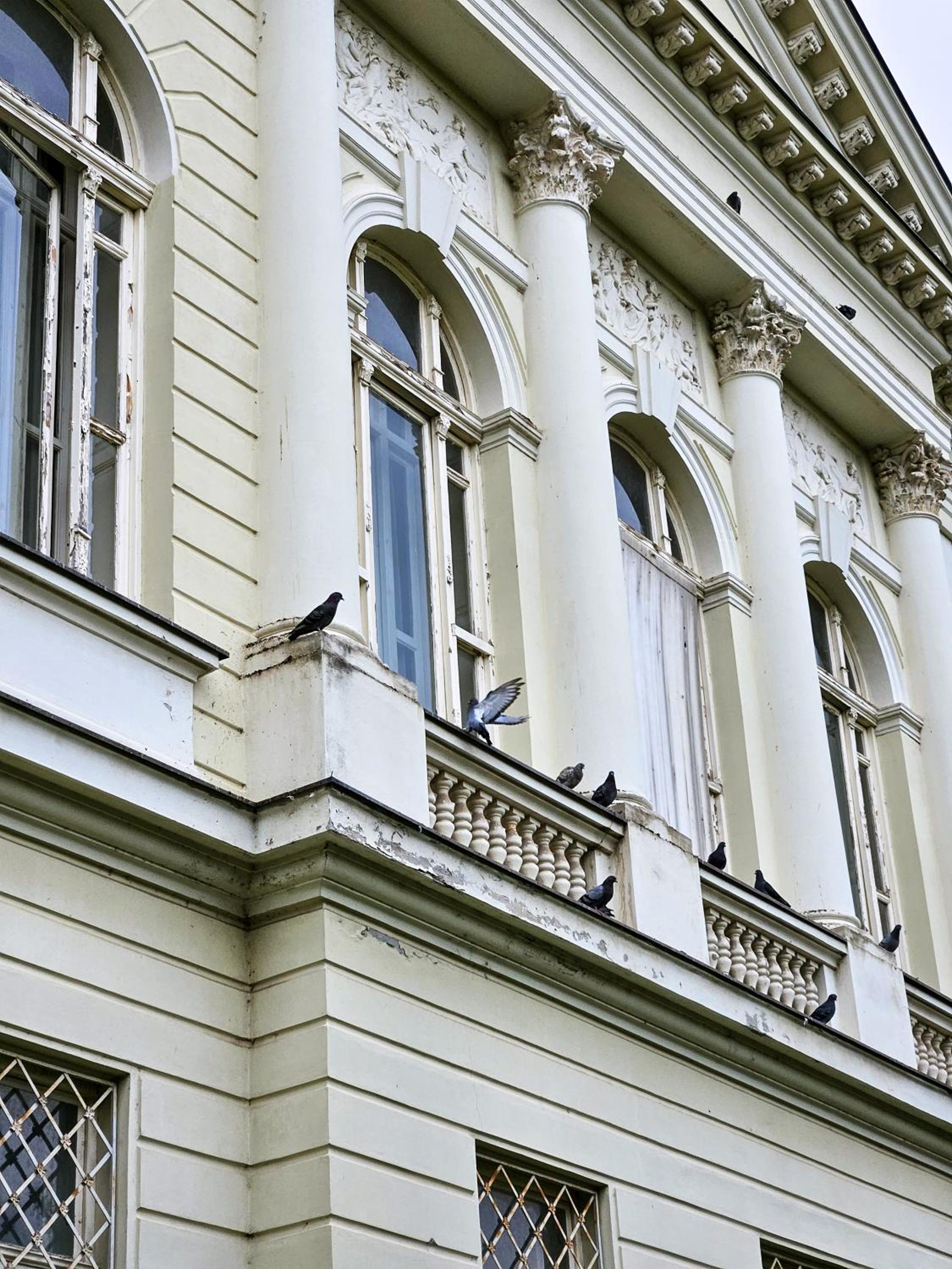 Roman Apartman