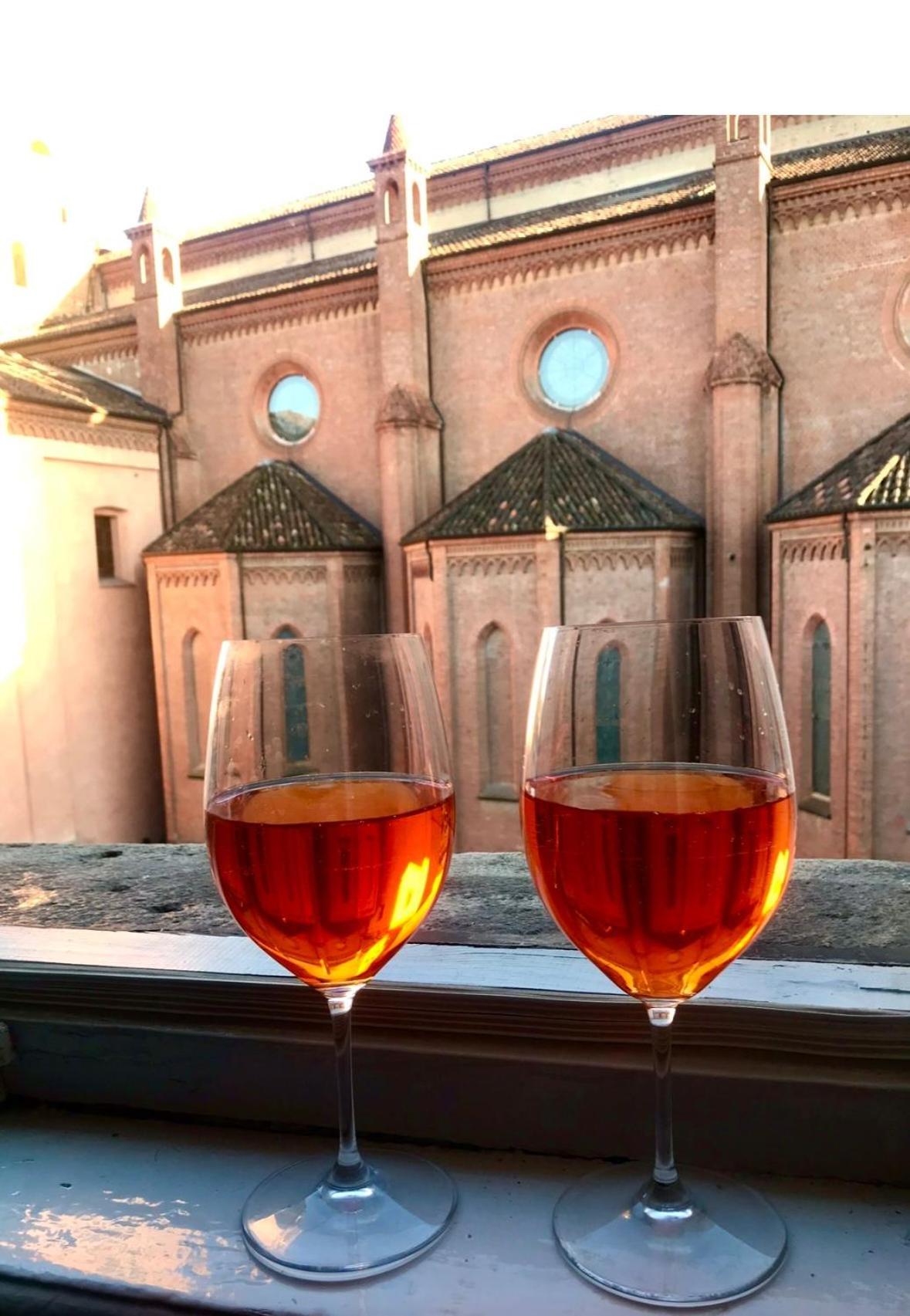 Historical Duomo Apartment Alba