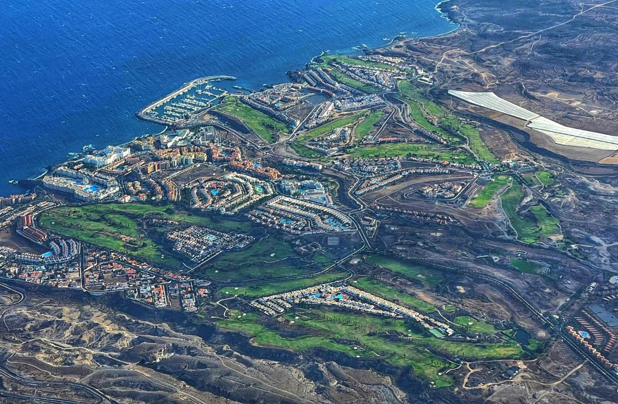 Luxury Oceanview Villa de Nava with heated private pool