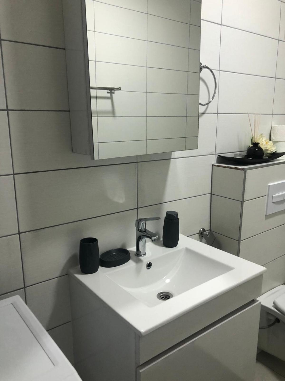 Apartment Prizreni-Free Private Parking, photo 16