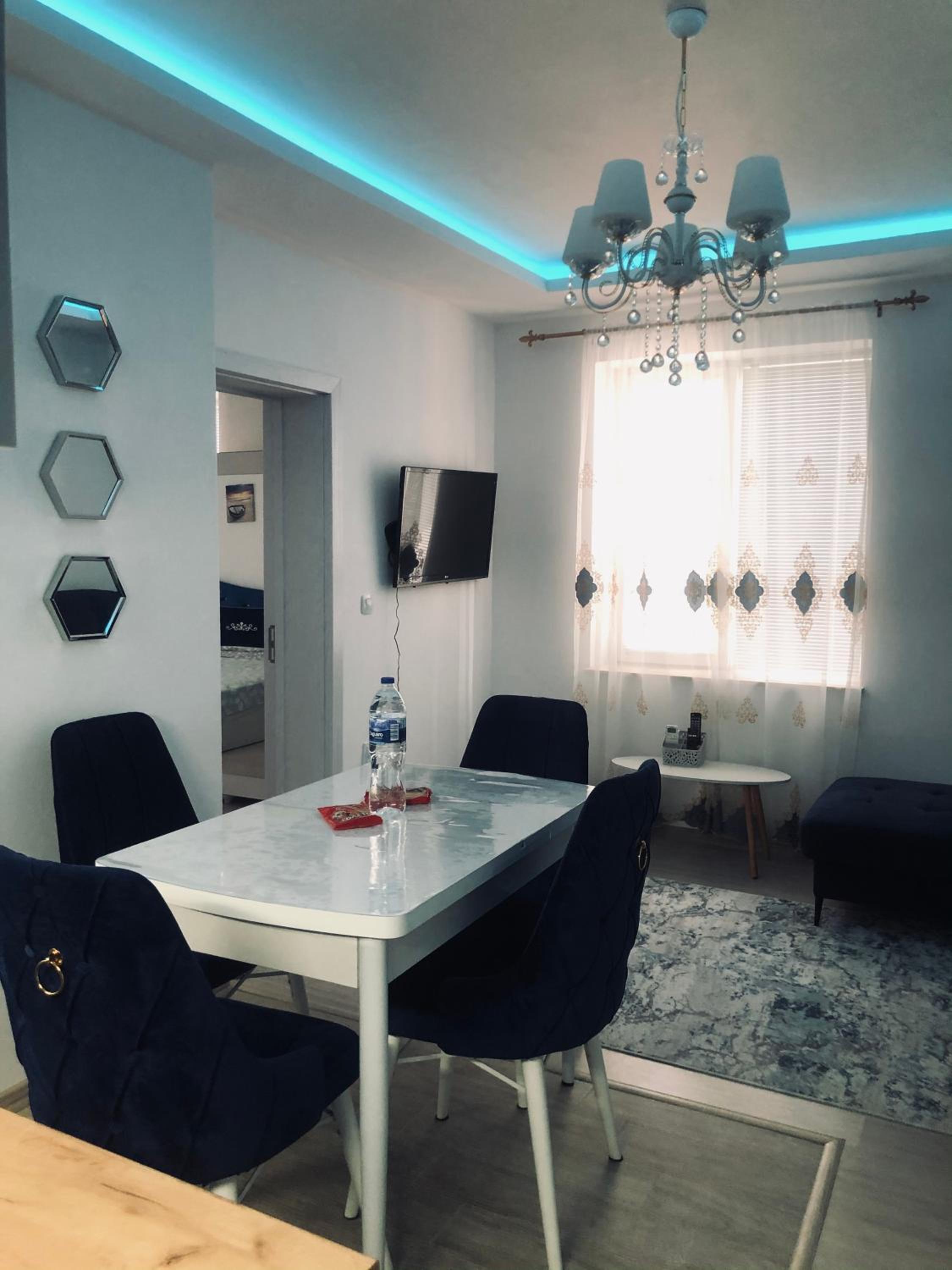Bluemoon-Apartment with Parking