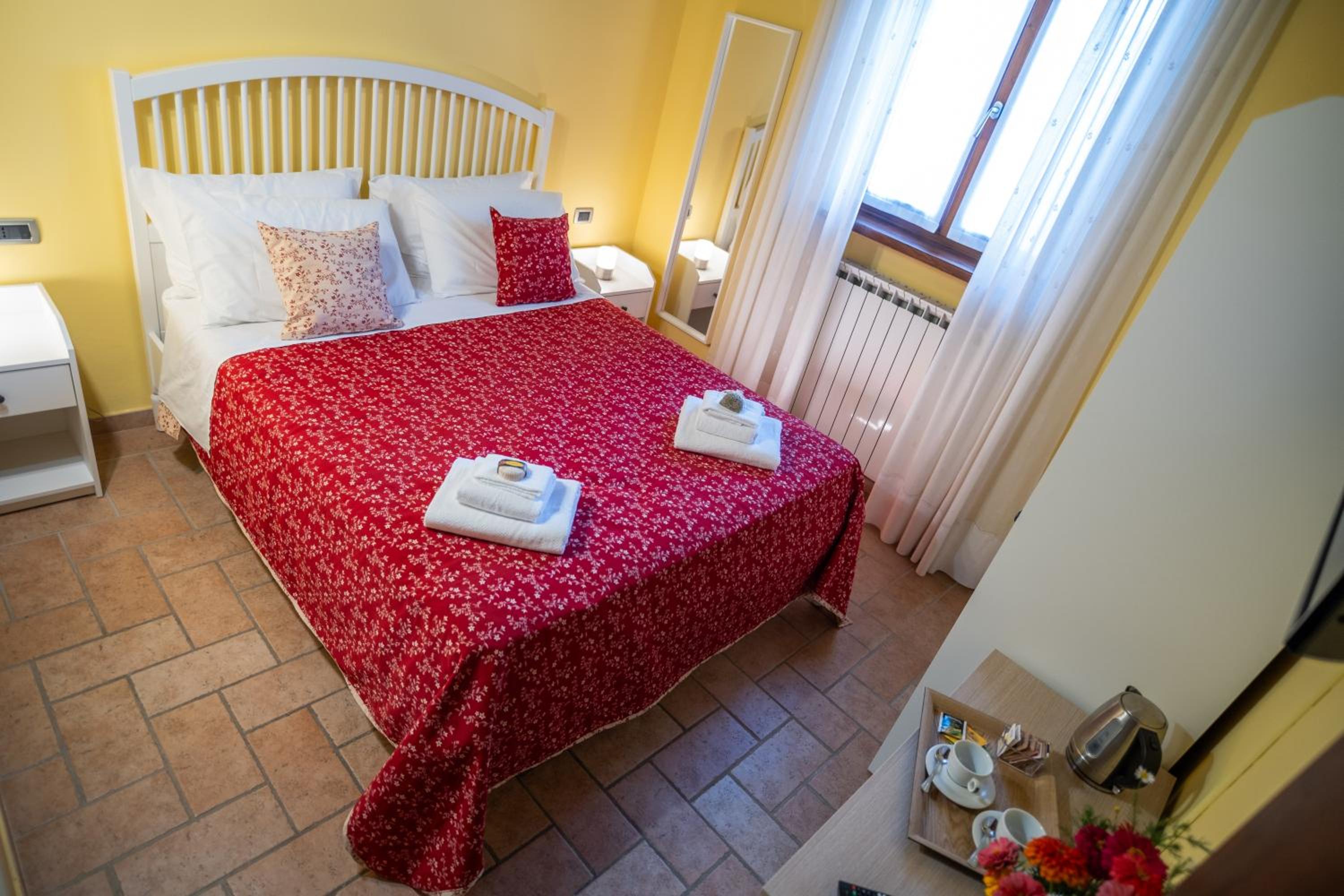 Photo 28